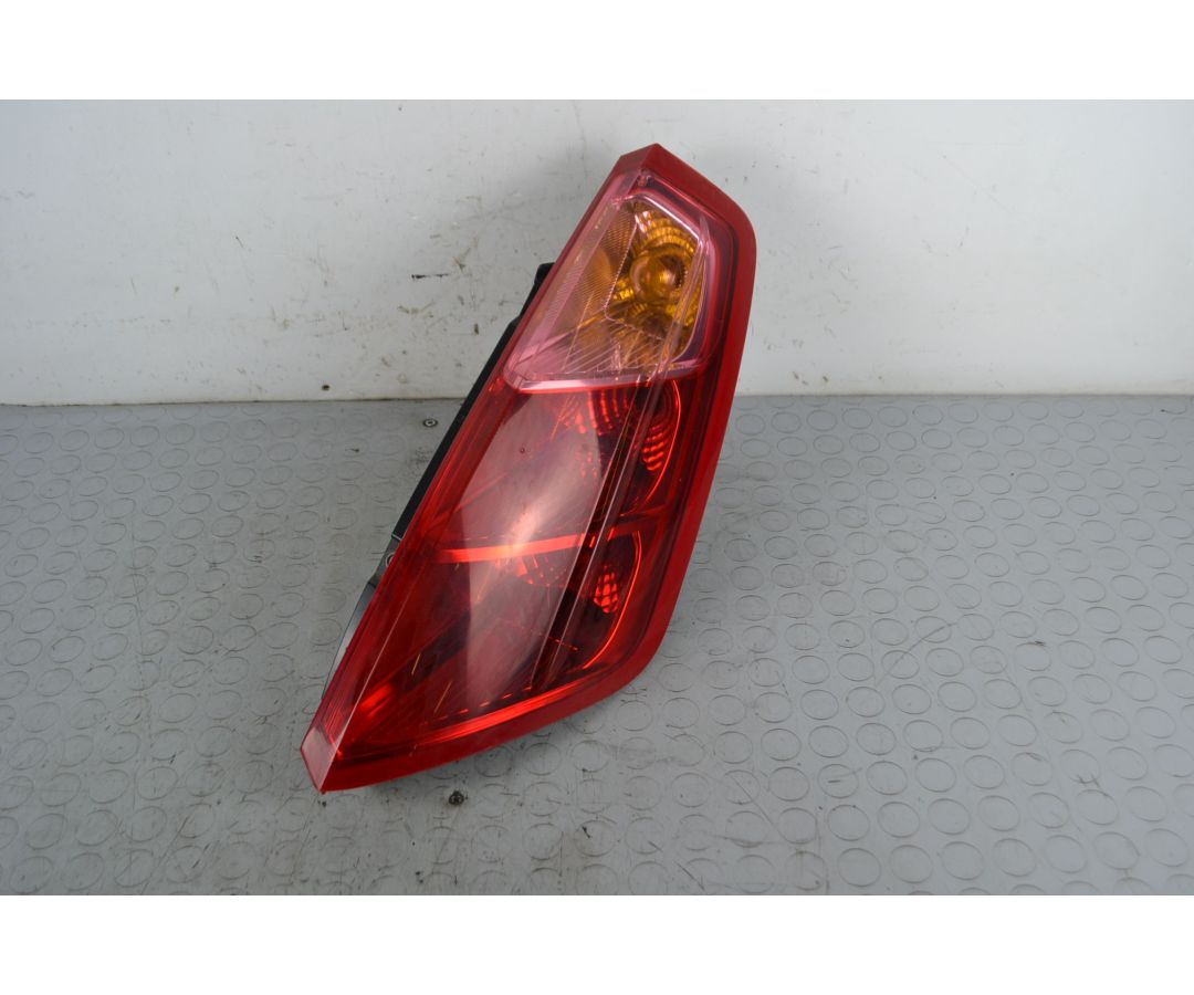Fanale Stop posteriore DX Fiat Grande Punto dal 2005 al 2018 Cod 51701590 1706257735847 Fanale Stop posteriore DX Fiat Grande Punto dal 2005 al 2018 Cod 51701590 1706257735847