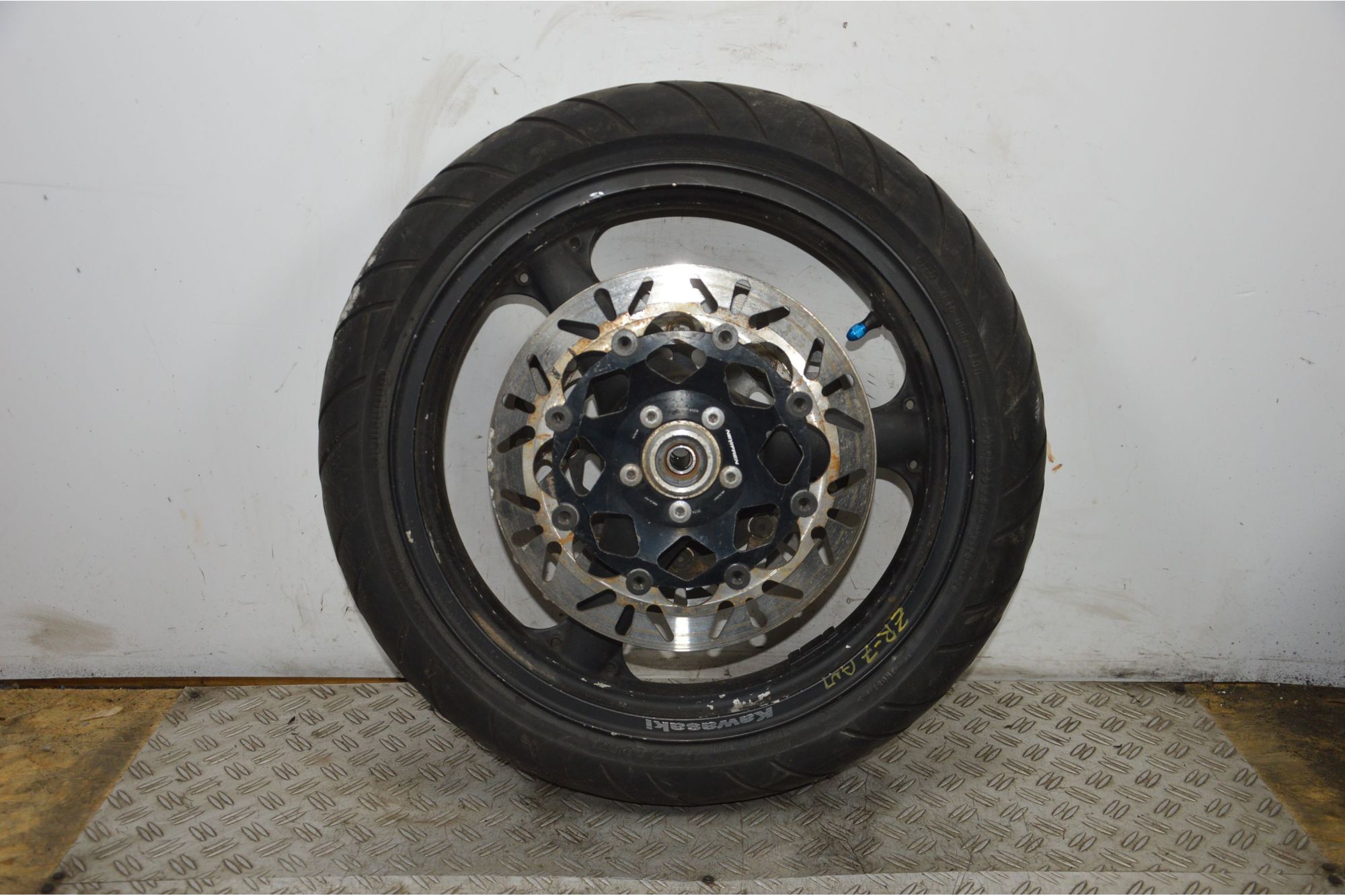 Cerchio Anteriore Kawasaki ZR-7 Dal 1999 Al 2004  1706261663099