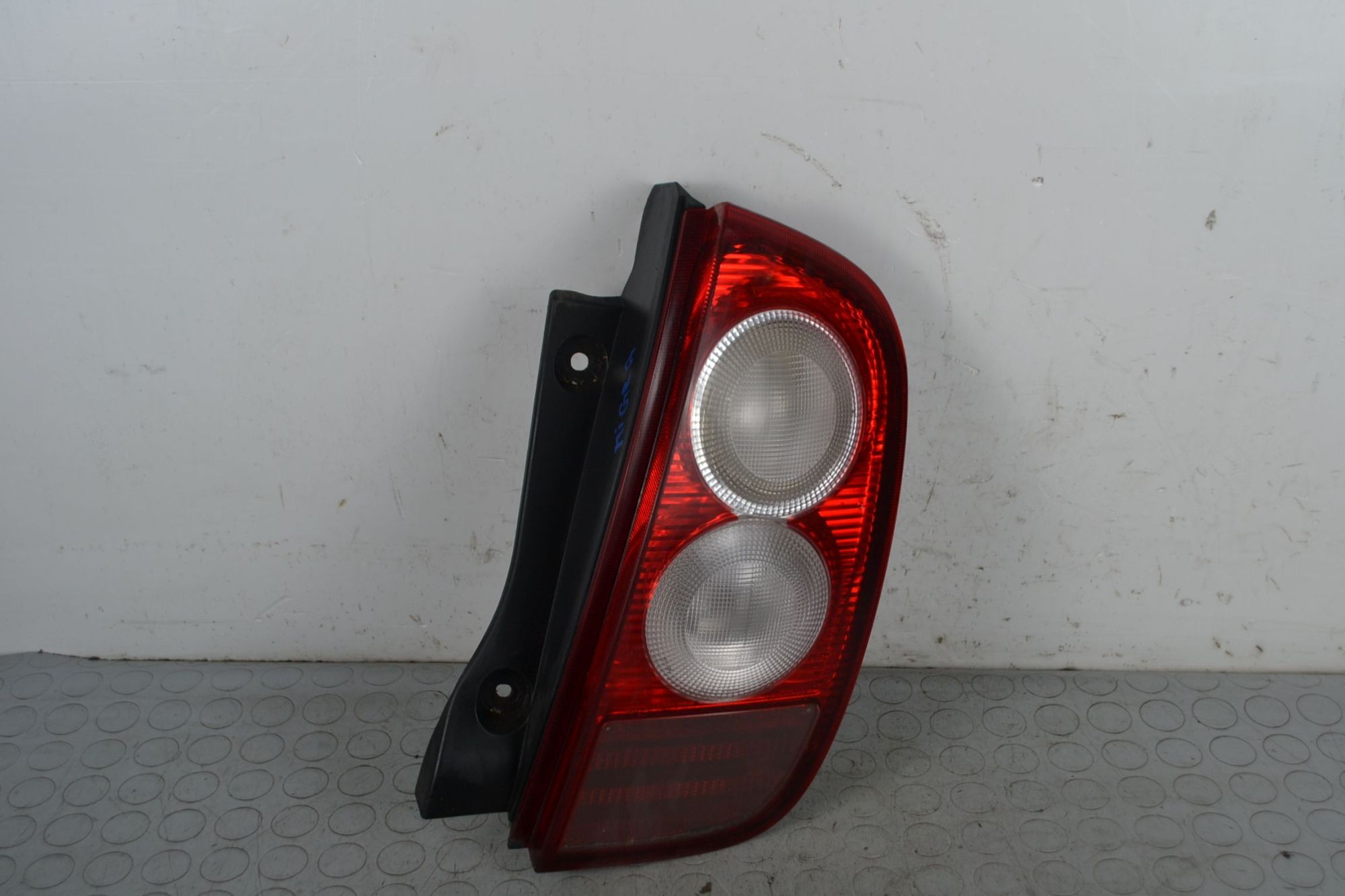 Fanale stop posteriore DX Nissan Micra K12 Dal 2002 al 2010 Cod 26550AX720  1706535869103