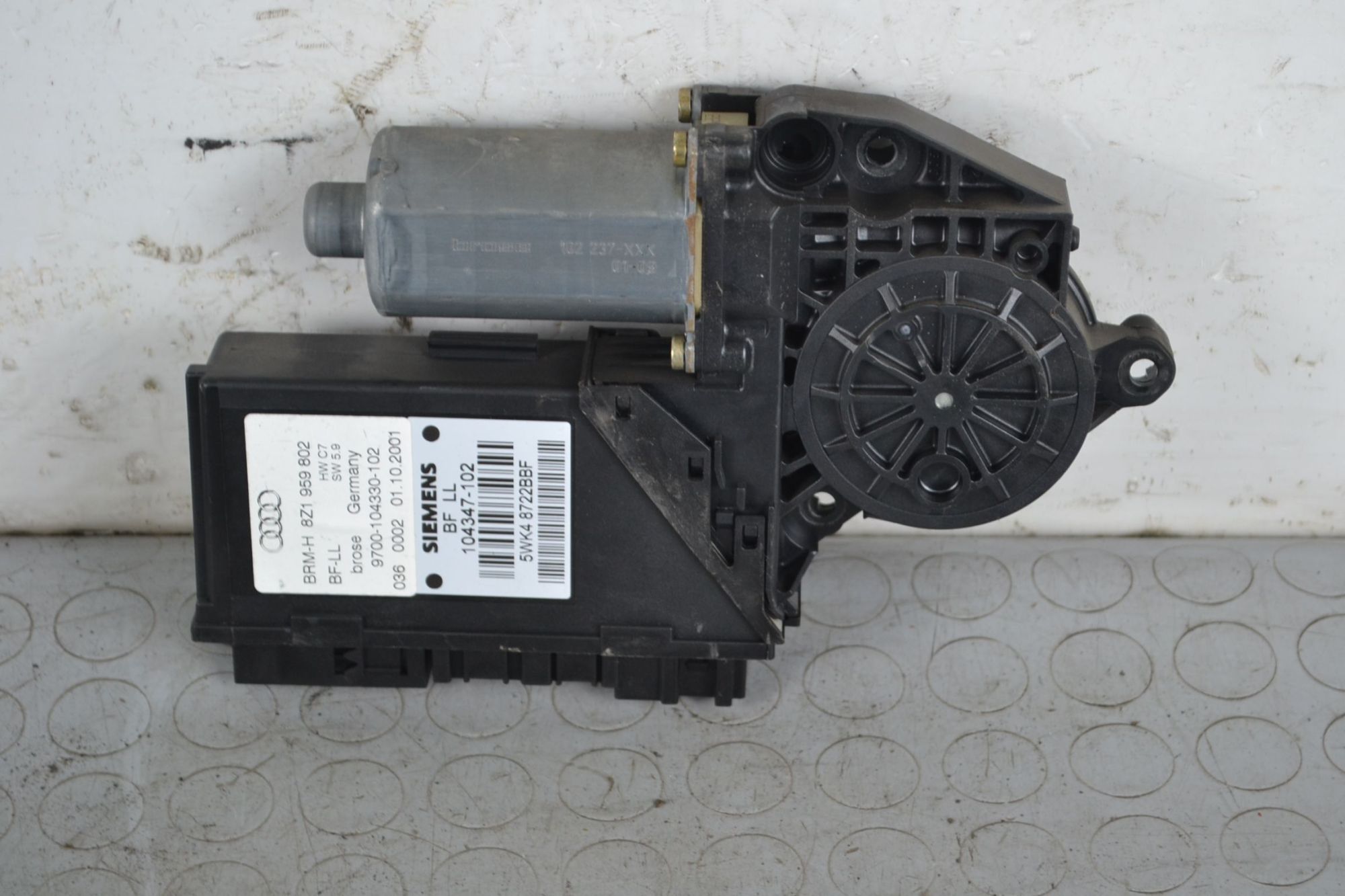 Motorino Alzacristalli Anteriore DX Audi A2 dal 2000 al 2005 Cod 8Z1959802A  1706716886462