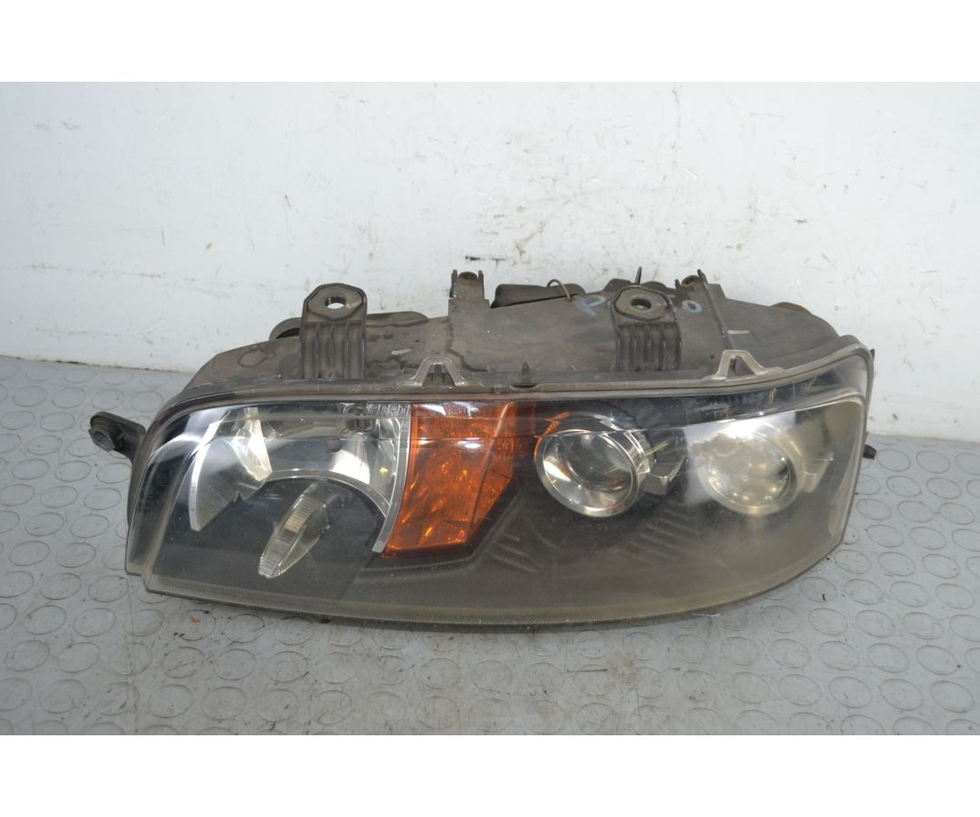 Faro anteriore SX Fiat Punto 188 Dal 1999 al 2003 Cod 51712396 1706801347779 Faro anteriore SX Fiat Punto 188 Dal 1999 al 2003 Cod 51712396 1706801347779