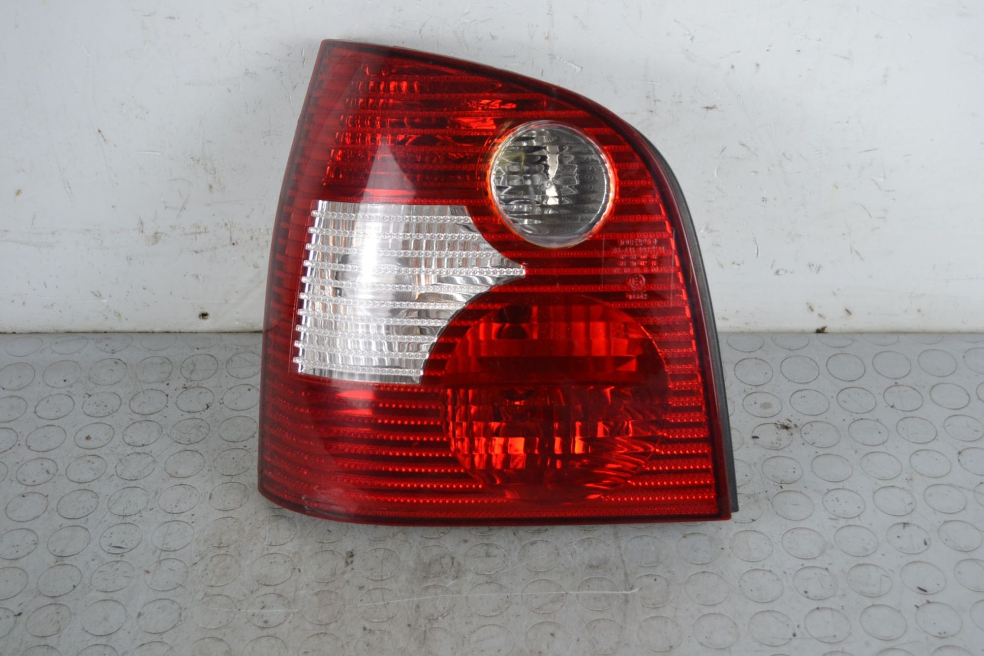 Fanale Stop Posteriore SX Volkswagen Polo 9N dal 2001 al 2009 Cod 6Q6945095G  1706890181940