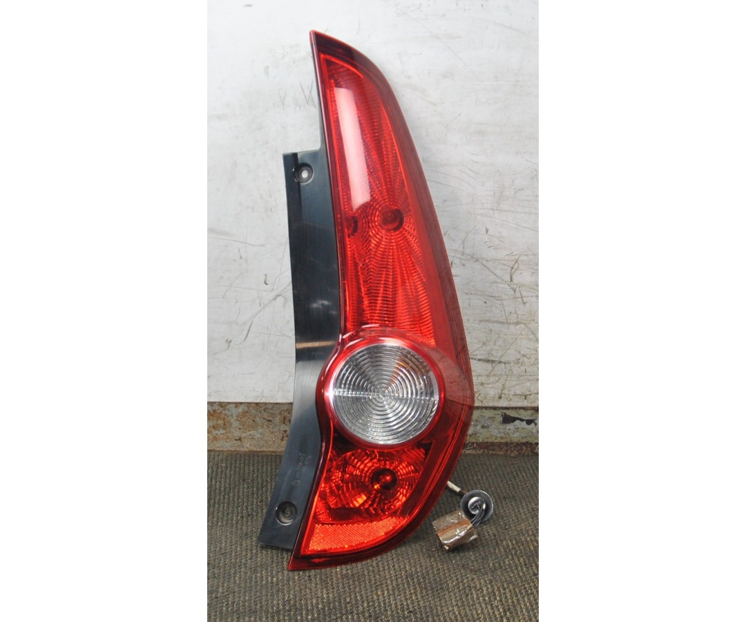 Fanale Stop Destro DX Opel Agila Dal 2008 al 2015 cod. 89071614  2411111154564