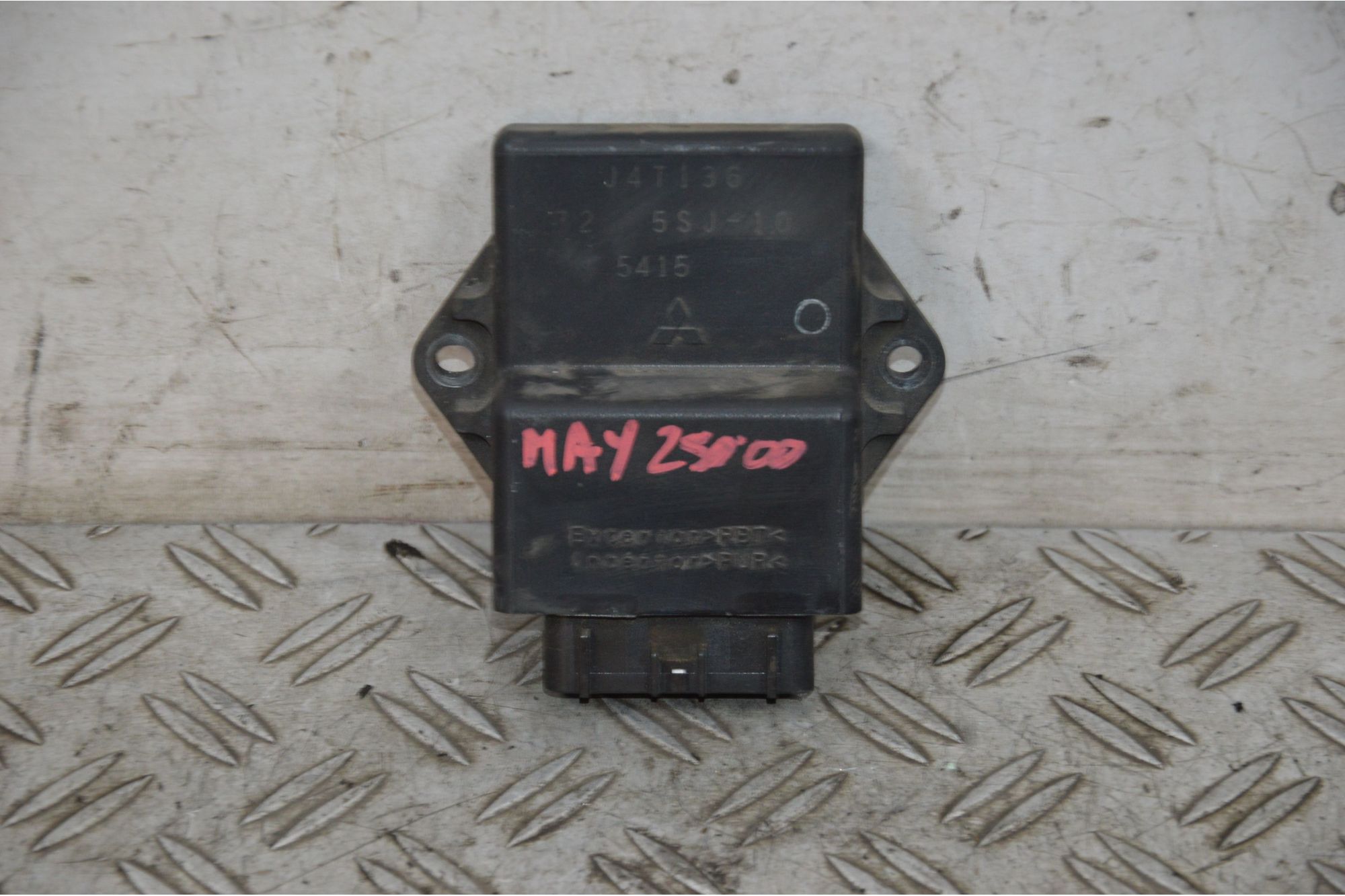 Centralina Accensione Yamaha Majesty 250 dal 1999 al 2006 Cod J4T136  1707141777431