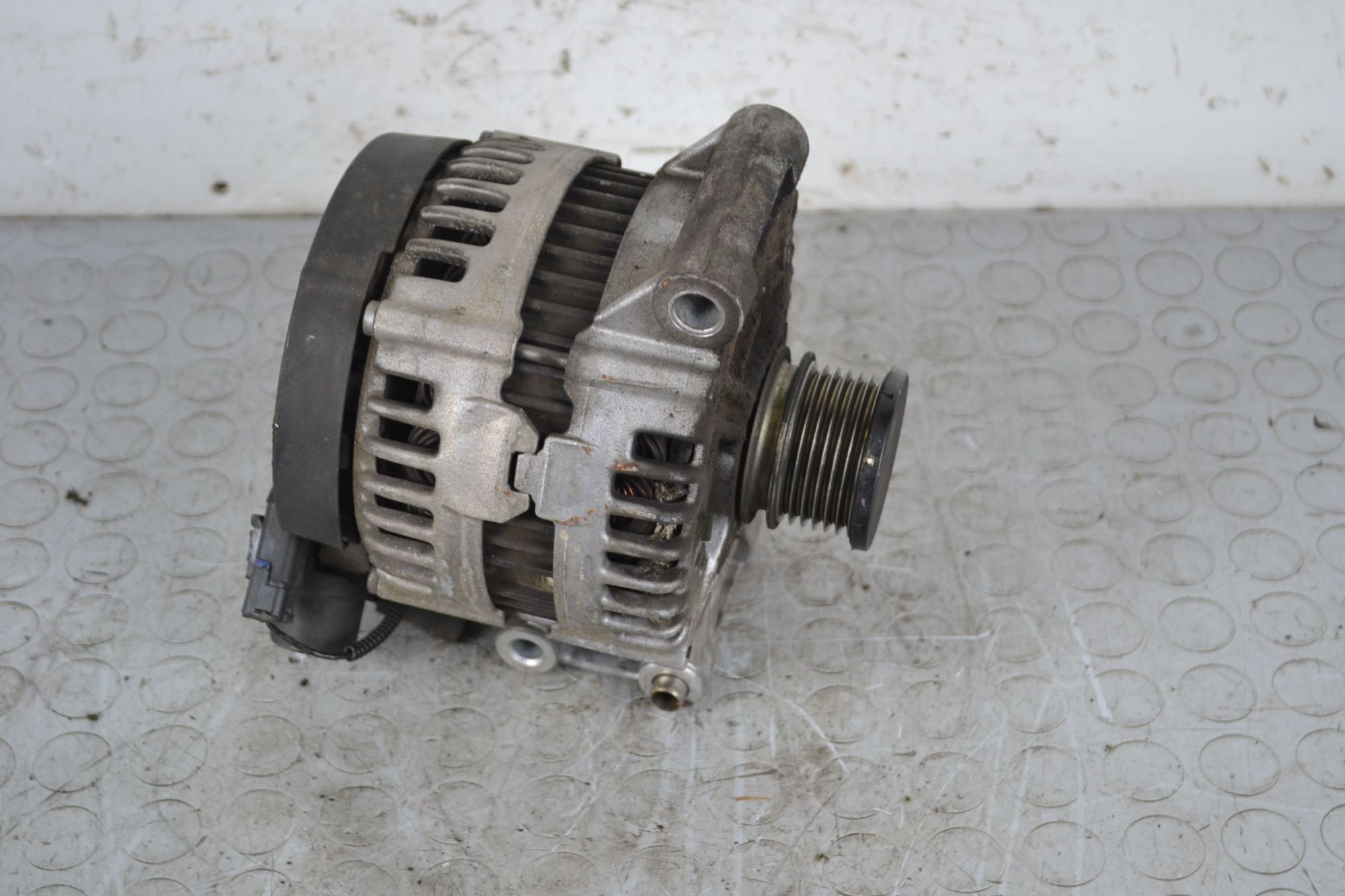 Alternatore Mini Mini R56 Dal 08/2006 al 08/2010 Cod 0121615027 Cod Motore N12B14A  1707386660055