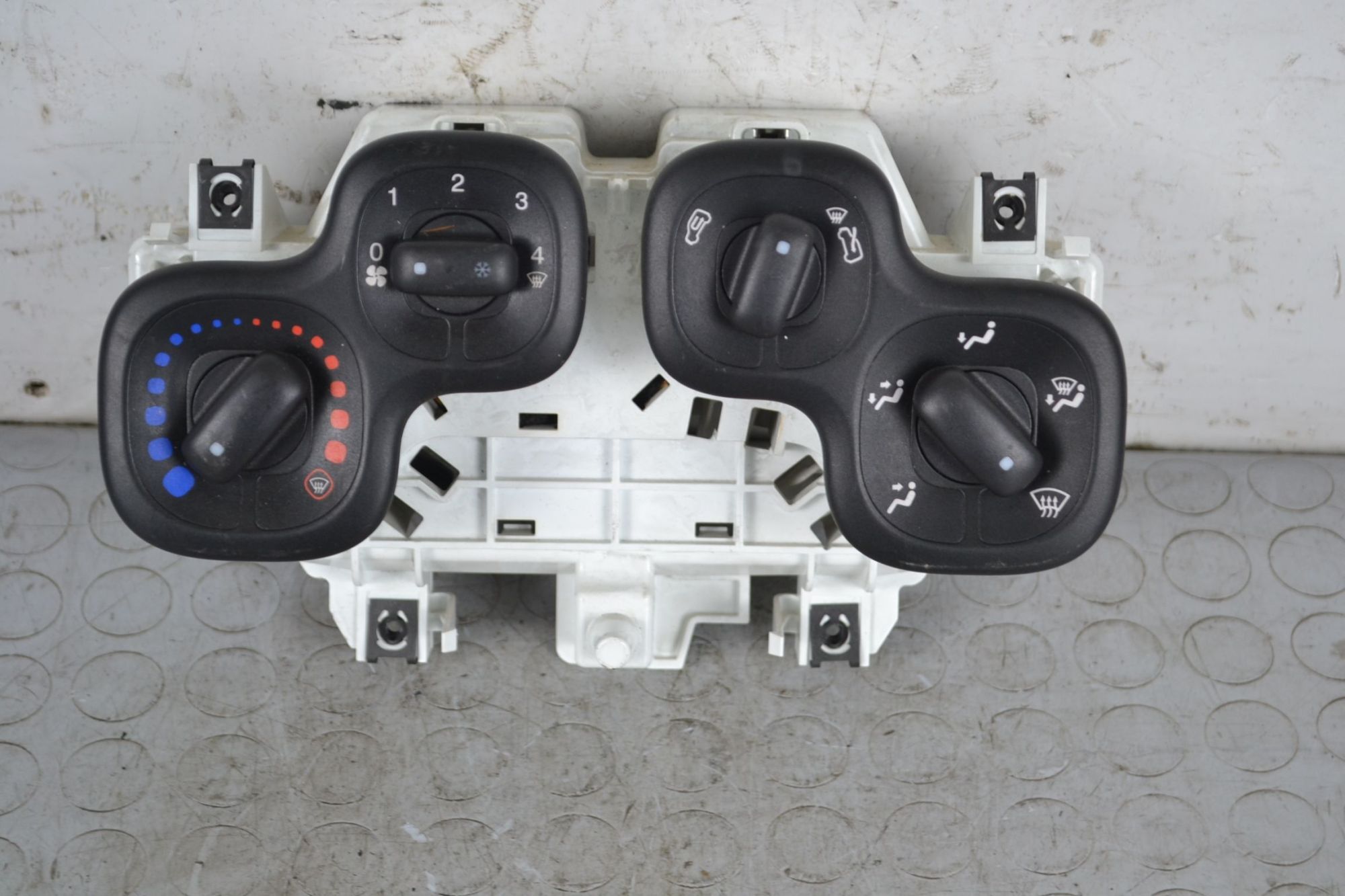 Controllo Comando Clima Fiat Panda 312 dal 12/2011 al 04/2017 Cod 77366261 Cod motore 199A9000  1707391732839