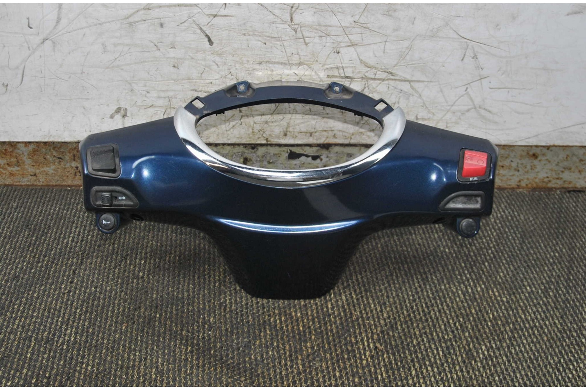 Carena copri manubrio Piaggio Fly 125 dal 2013 al 2017  2411111155202