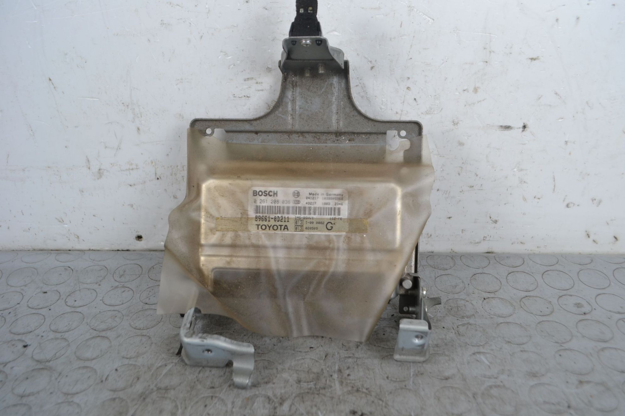 Centralina ECU Toyota Yaris 1.0 B Dal 2001 al 2005 Cod 89661-0D211  1707475544655