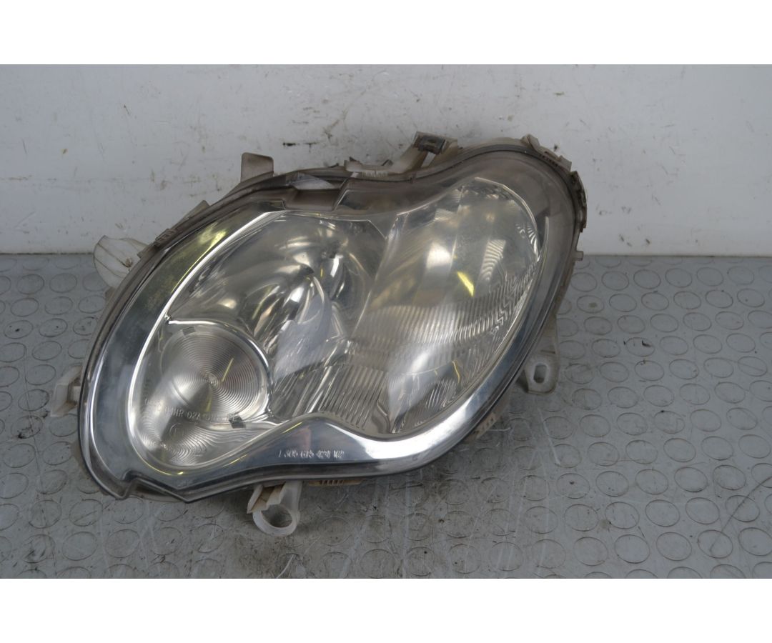 Faro Anteriore SX Smart ForTwo W450 dal 2002 al 2007 Cod 0301169201 1707477706938 Faro Anteriore SX Smart ForTwo W450 dal 2002 al 2007 Cod 0301169201 1707477706938