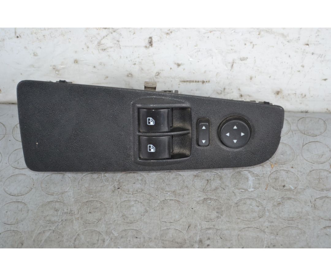 Pulsantiera alzacristalli anteriore SX Fiat Grande punto Dal 2005 al 2018 Cod 735380444  1707494829023