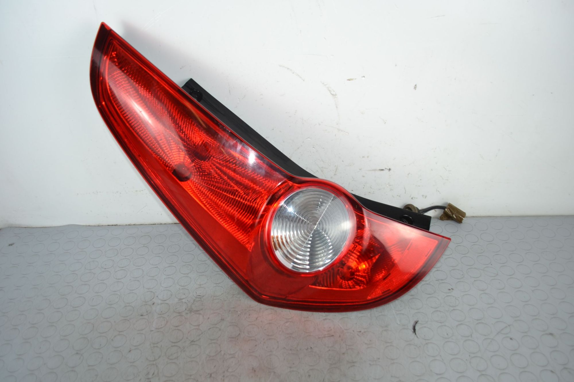 Fanale Stop posteriore SX Opel Agila B dal 2008 al 2015 Cod 89071590  1707817405033