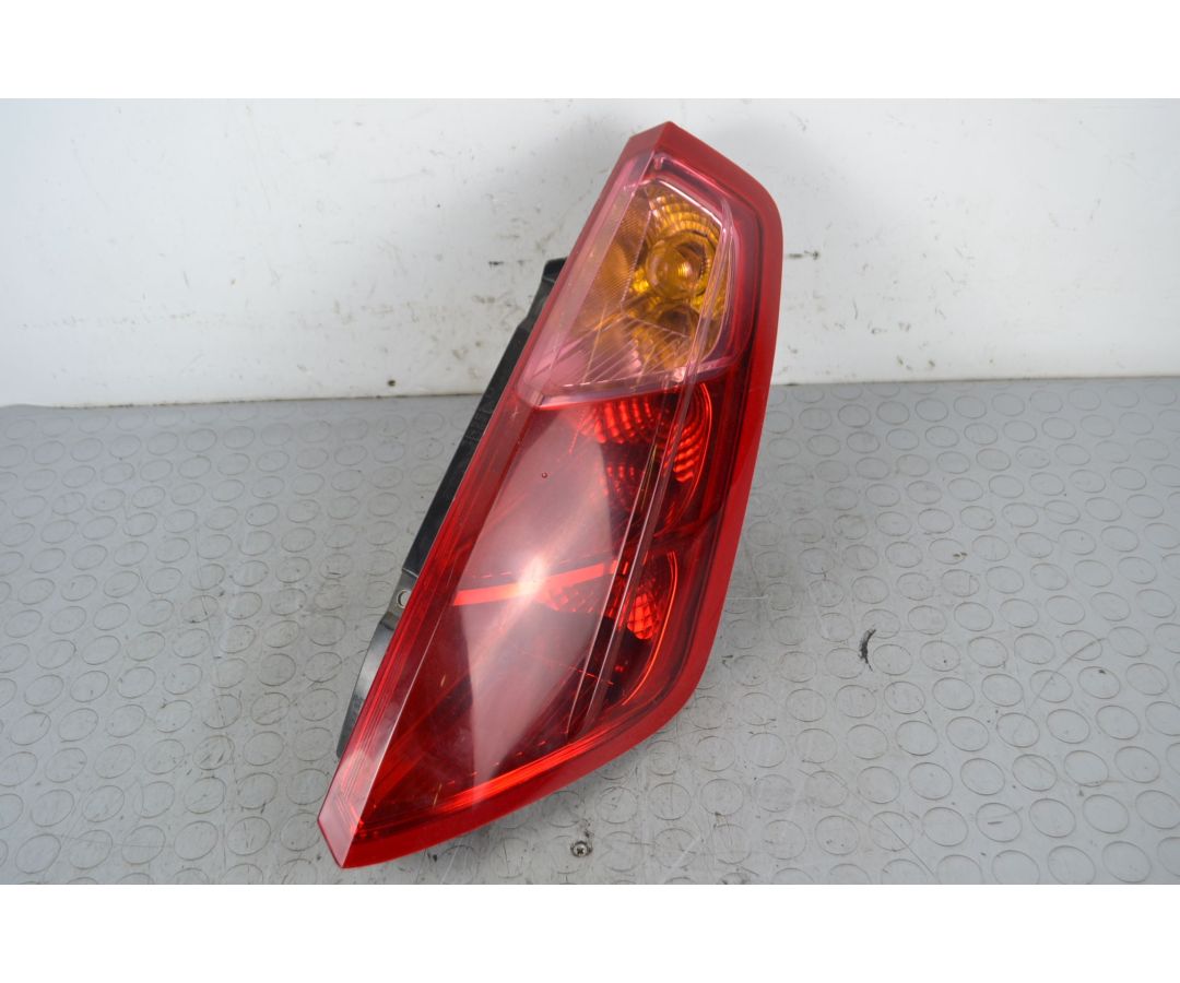 Fanale Stop posteriore DX Fiat Grande Punto dal 2005 al 2018 Cod 51701590 1707817958119 Fanale Stop posteriore DX Fiat Grande Punto dal 2005 al 2018 Cod 51701590 1707817958119