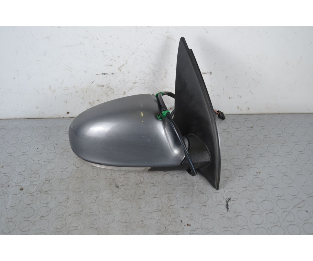 Specchietto retrovisore esterno DX Volkswagen Golf V Dal 2003 al 2008 Cod 010781 1707823279314 Specchietto retrovisore esterno DX Volkswagen Golf V Dal 2003 al 2008 Cod 010781 1707823279314