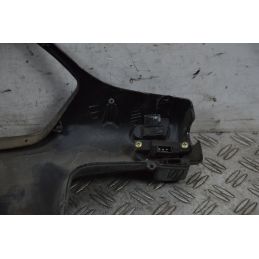 Carena Coprimanubrio Portastrumentazione Piaggio Vespa GTS 250 Dal 2005 al 2012  1707907645615