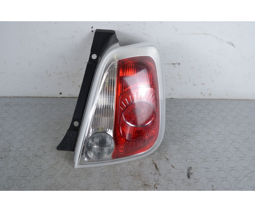 Fanale Stop posteriore DX Fiat 500 dal 2007 al 2015 Cod 51885544 1708428850502 Fanale Stop posteriore DX Fiat 500 dal 2007 al 2015 Cod 51885544 1708428850502