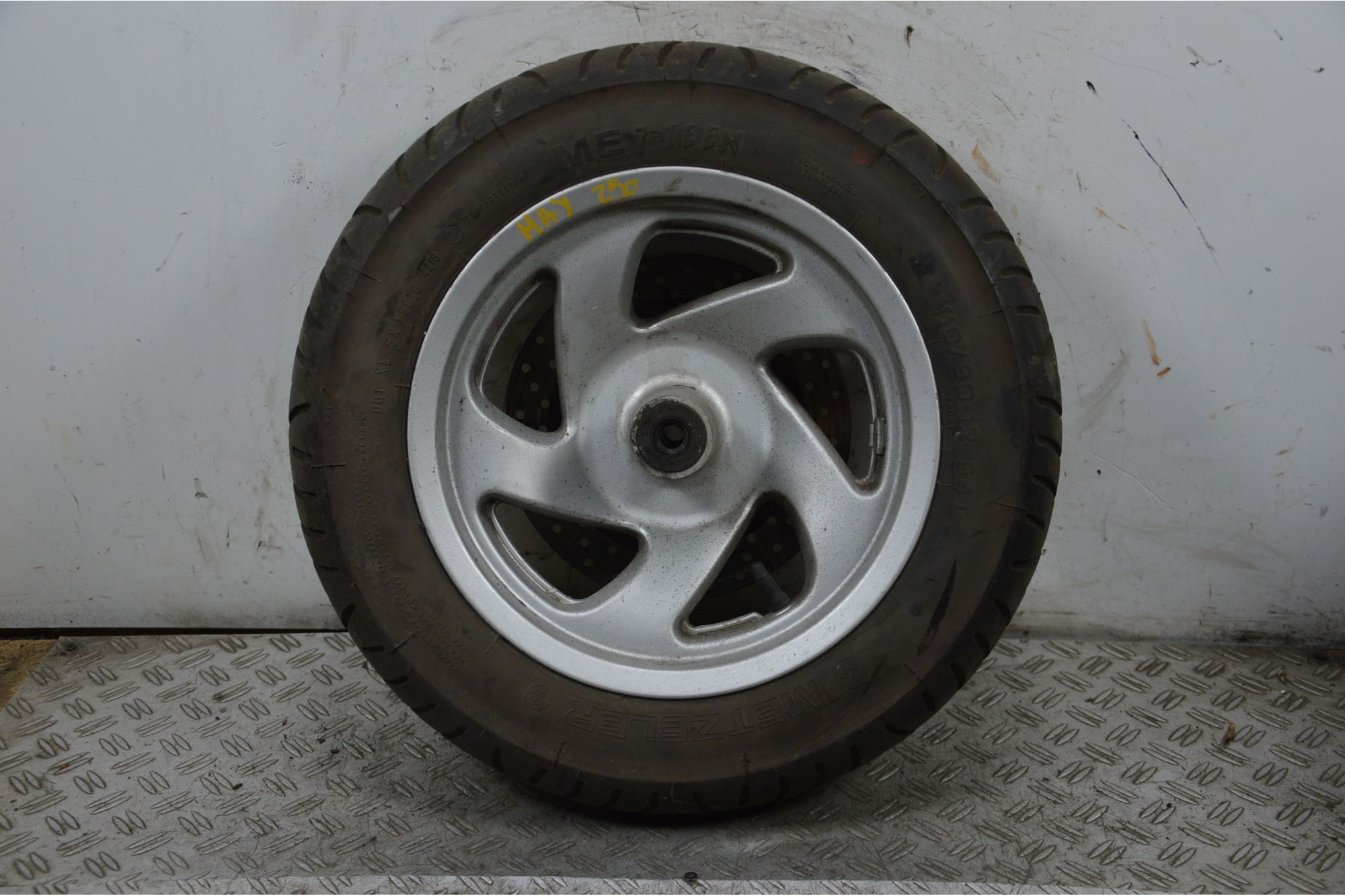 Cerchio Anteriore Yamaha Majesty 250 dal 1999 al 2006  1708618412640
