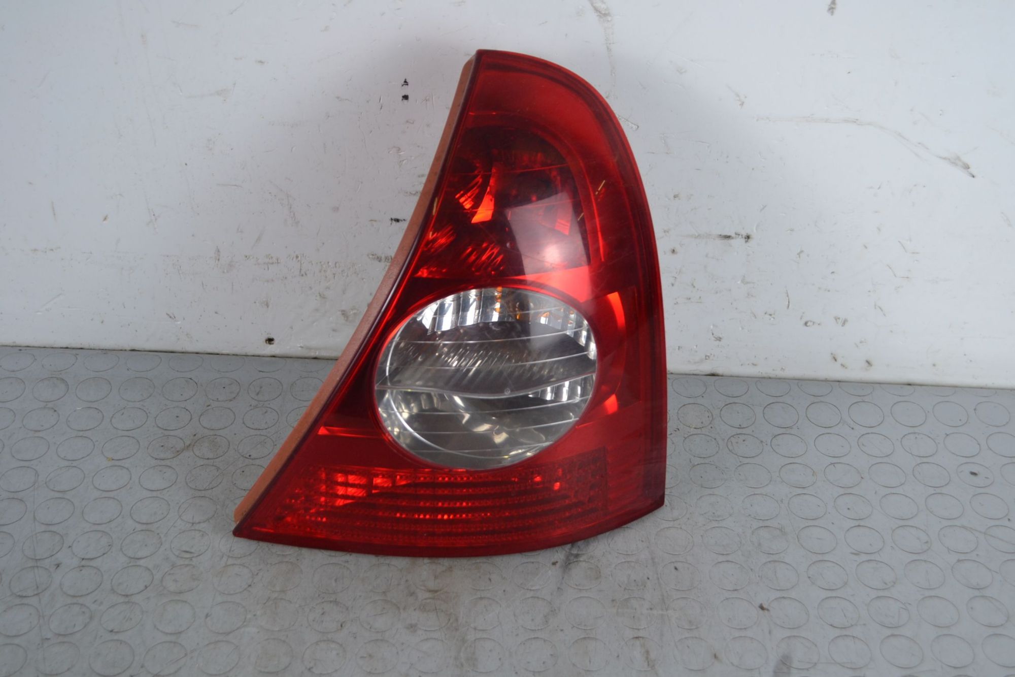 Fanale stop posteriore DX Renault Clio II Dal 1998 al 2012 OE 8200917487  1708938168081