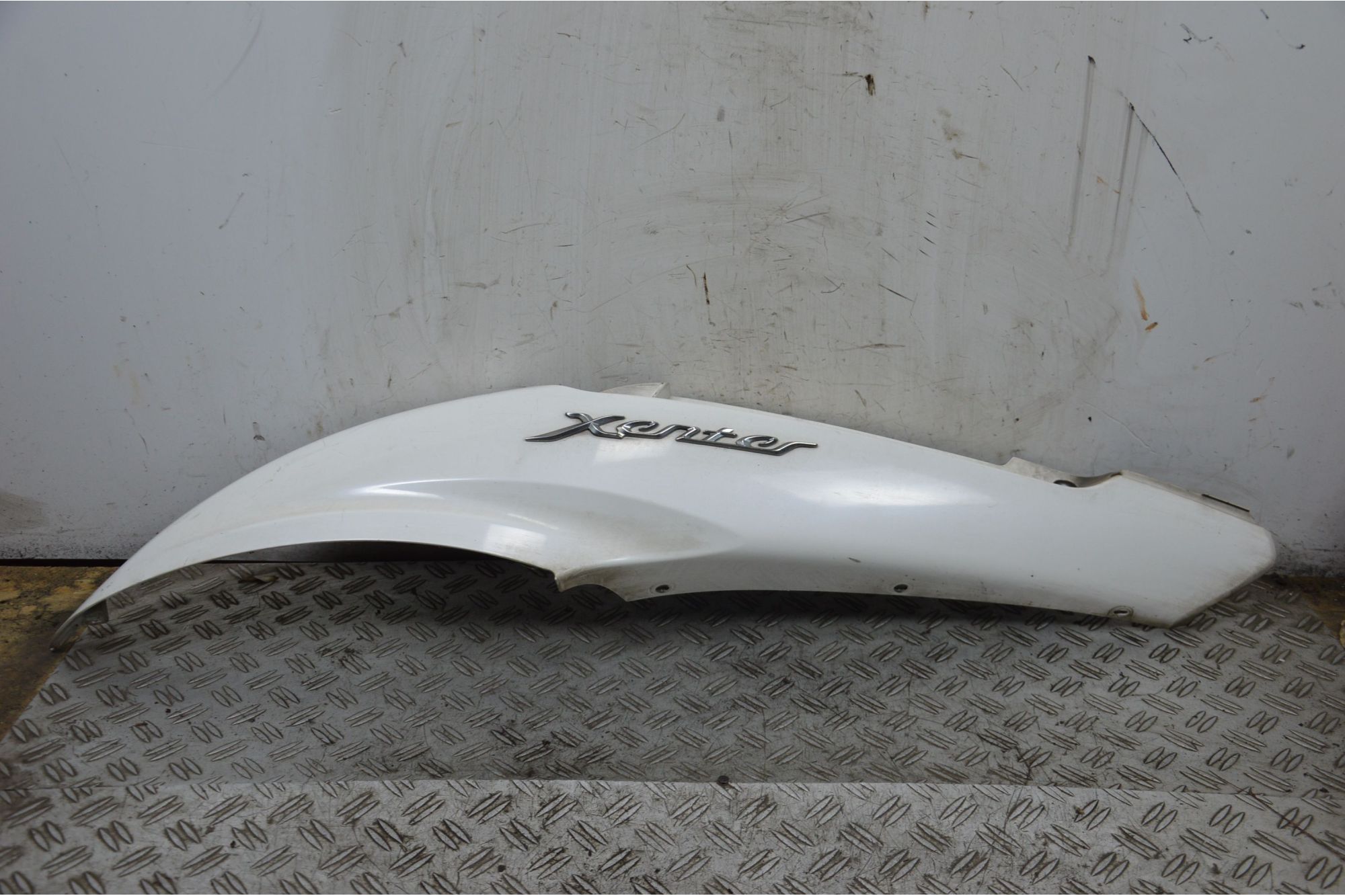 Carena Fianchetto posteriore Sinistro Sx Yamaha Xenter 125 Dal 2011 al 2018  1709118010107