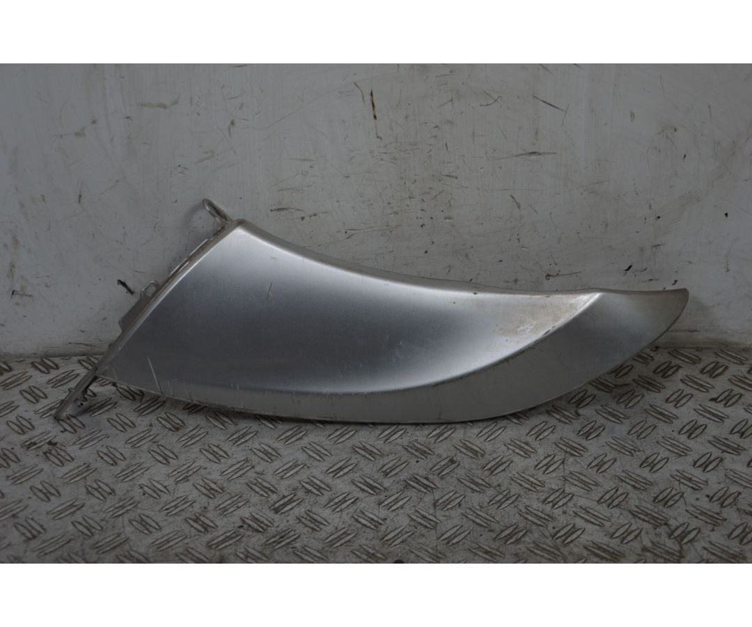 Carena Fianchetto anteriore Destro Dx Yamaha Xenter 125 Dal 2011 al 2018 1709120562656 Carena Fianchetto anteriore Destro Dx Yamaha Xenter 125 Dal 2011 al 2018 1709120562656
