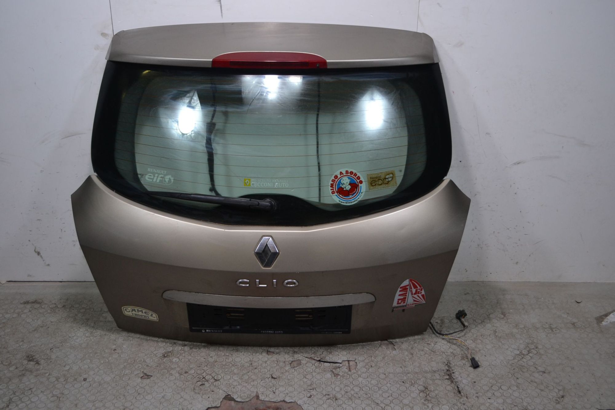 Portellone Bagagliaio Posteriore Renault Clio III SW dal 2005 al 2013 Cod 7751478297  1709202732342