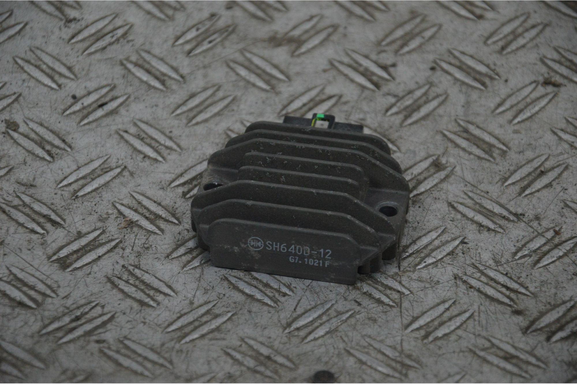 Regolatore Di Tensione Piaggio Liberty 125 I-Get ABS dal 2016 al 2019 Cod SH640D-12  1709216008235