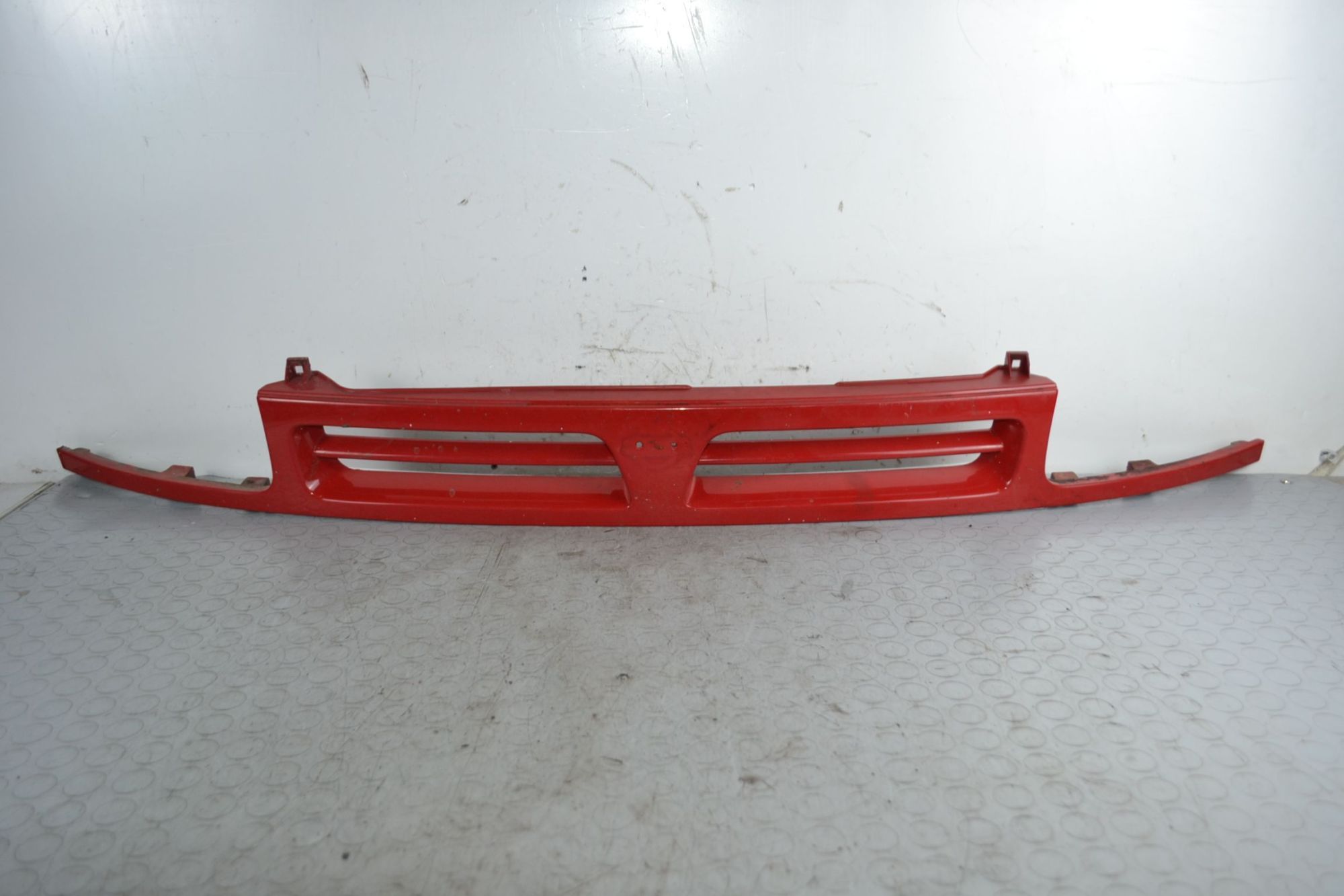 Griglia anteriore  Nissan Micra K11 Dal 1992 al 2002 Cod 623104F100 OE 623105F625  1709903647877