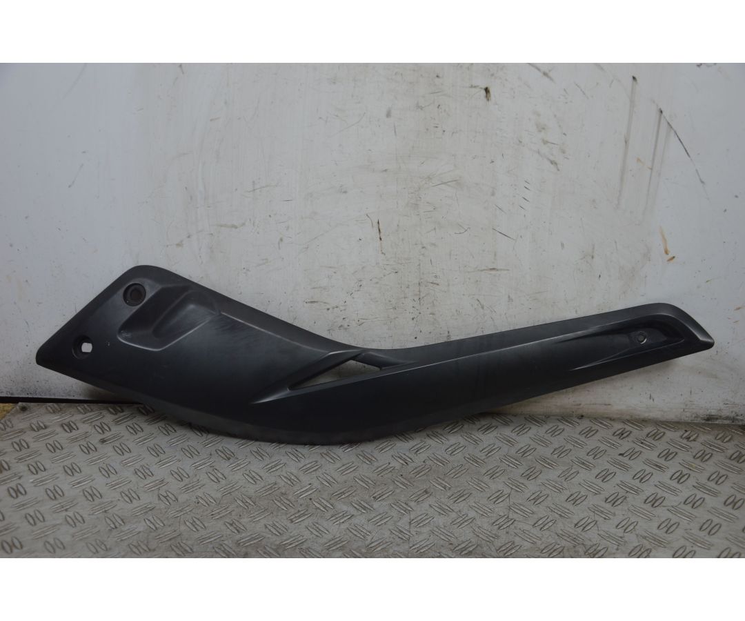 Carena Fianchetto Laterale Centrale DX Yamaha X-Max XMax 250 Dal 2010 al 2013 N . B Attacco Rotto 1710258545183 Carena Fianchetto Laterale Centrale DX Yamaha X-Max XMax 250 Dal 2010 al 2013 N . B Attacco Rotto 1710258545183