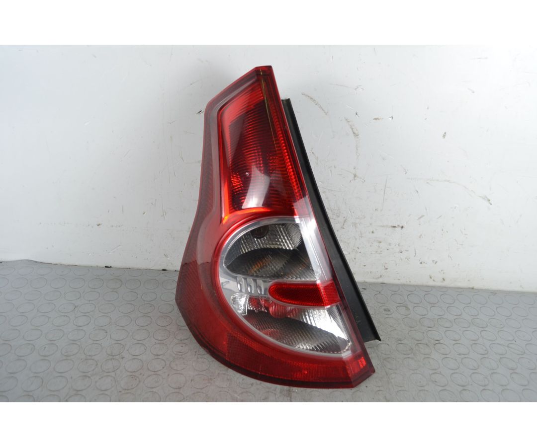 Fanale stop posteriore SX Dacia Sandero Dal 2008 al 2013 Cod 8200734825 1710922388269 Fanale stop posteriore SX Dacia Sandero Dal 2008 al 2013 Cod 8200734825 1710922388269