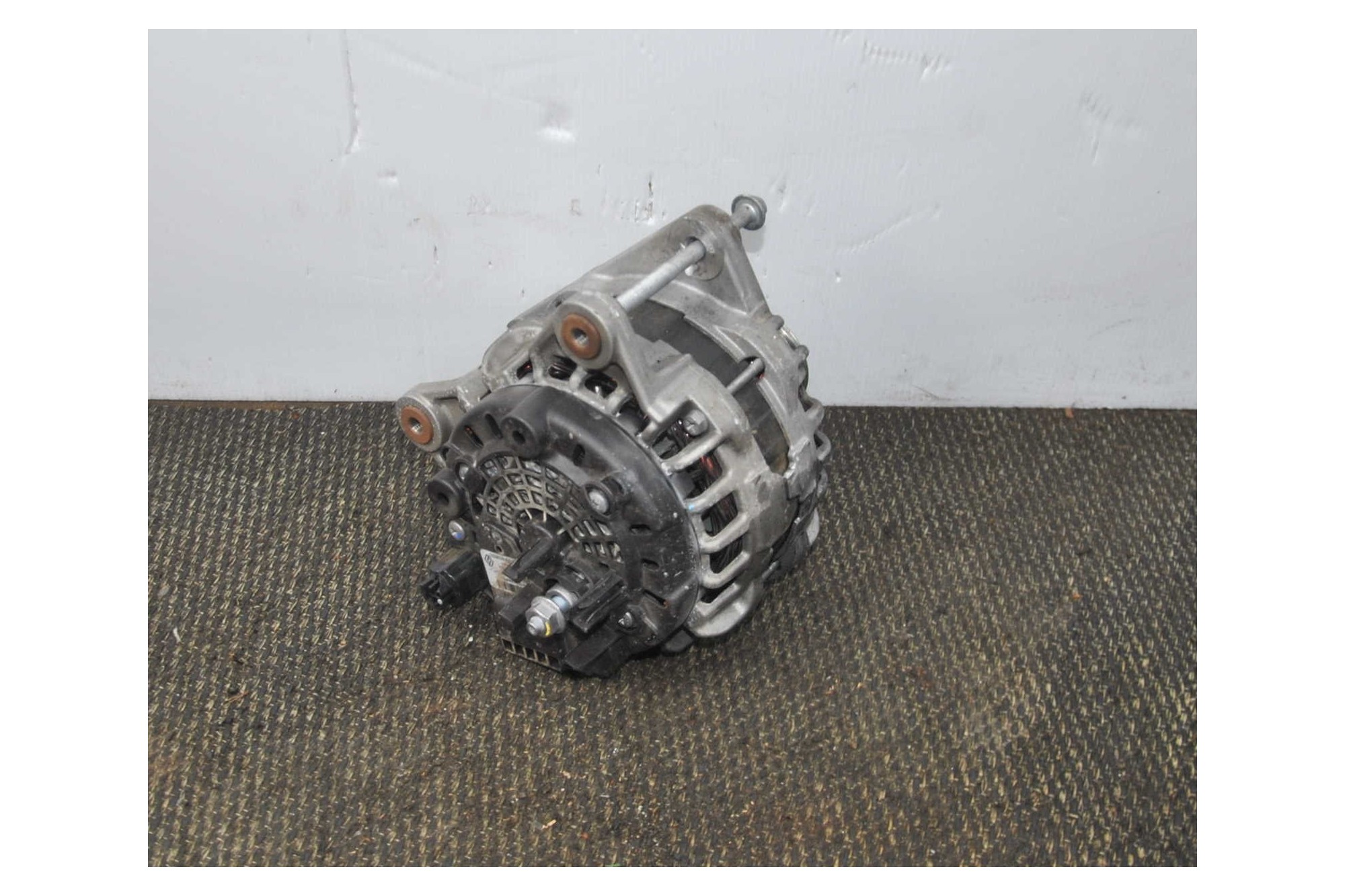 Alternatore Dacia Dokker dal 2013 in poi cod 231001568R  2411111160039