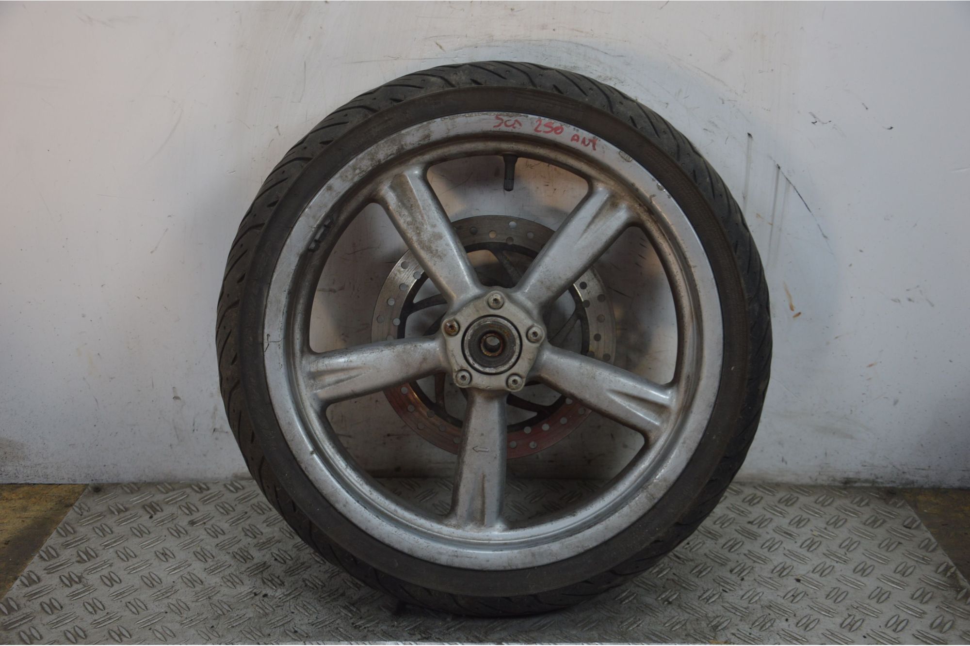 Cerchio Anteriore Aprilia Scarabeo 250 dal 2006 al 2012  1711034519497