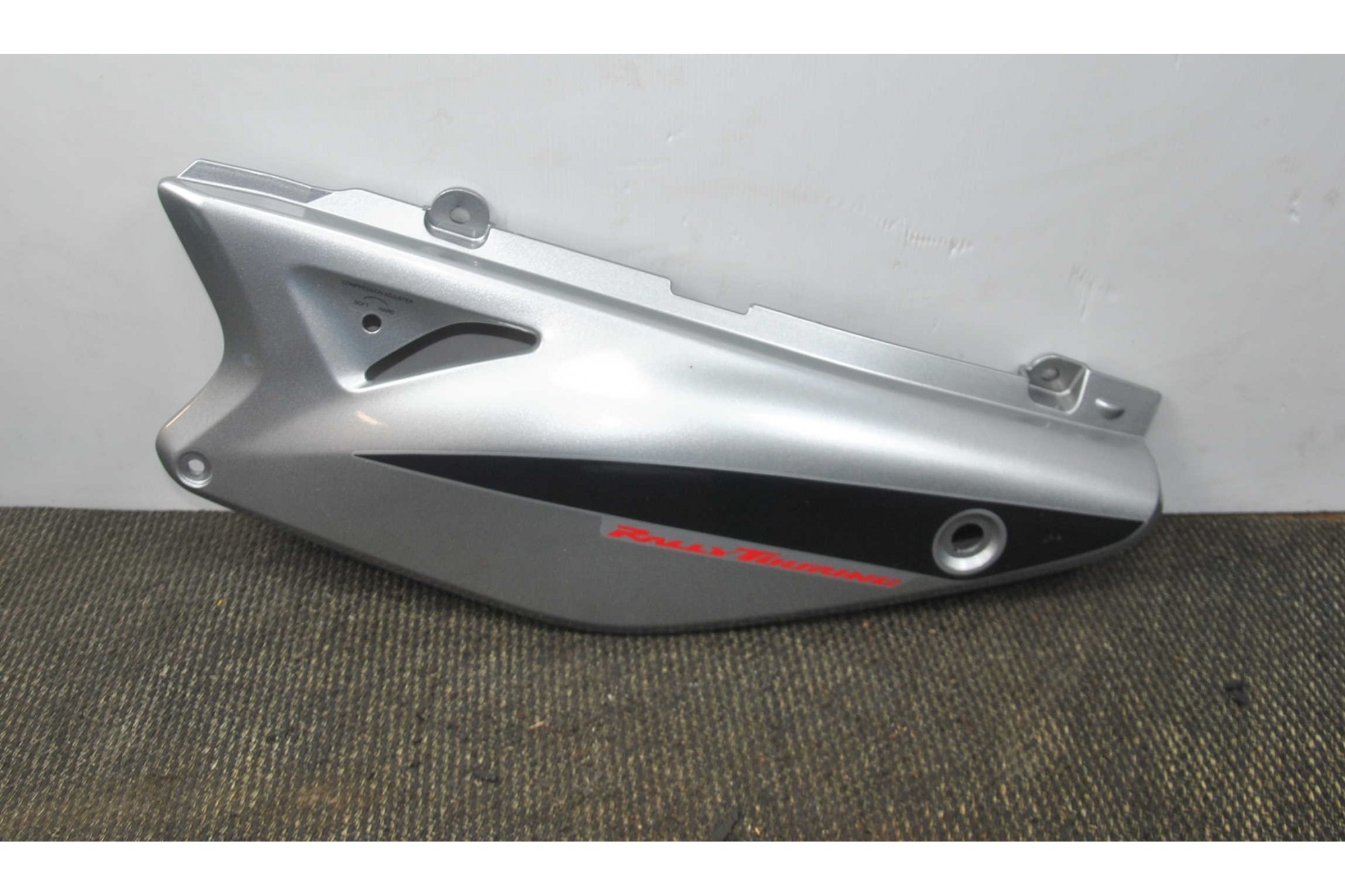 Carena Fianchetto Sinistro Honda XL 650 V dal 2000 al 2006 cod 83600-MCB-6100  2411111160527
