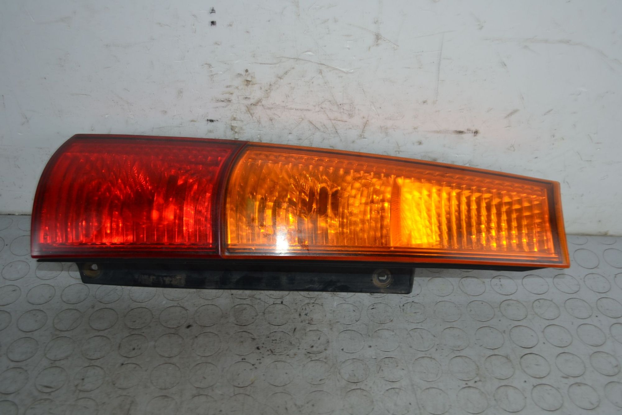 Fanale stop posteriore SX Suzuki Ignis II Dal 2003 al 2008 Cod OE 3567086G00000  1711452393556