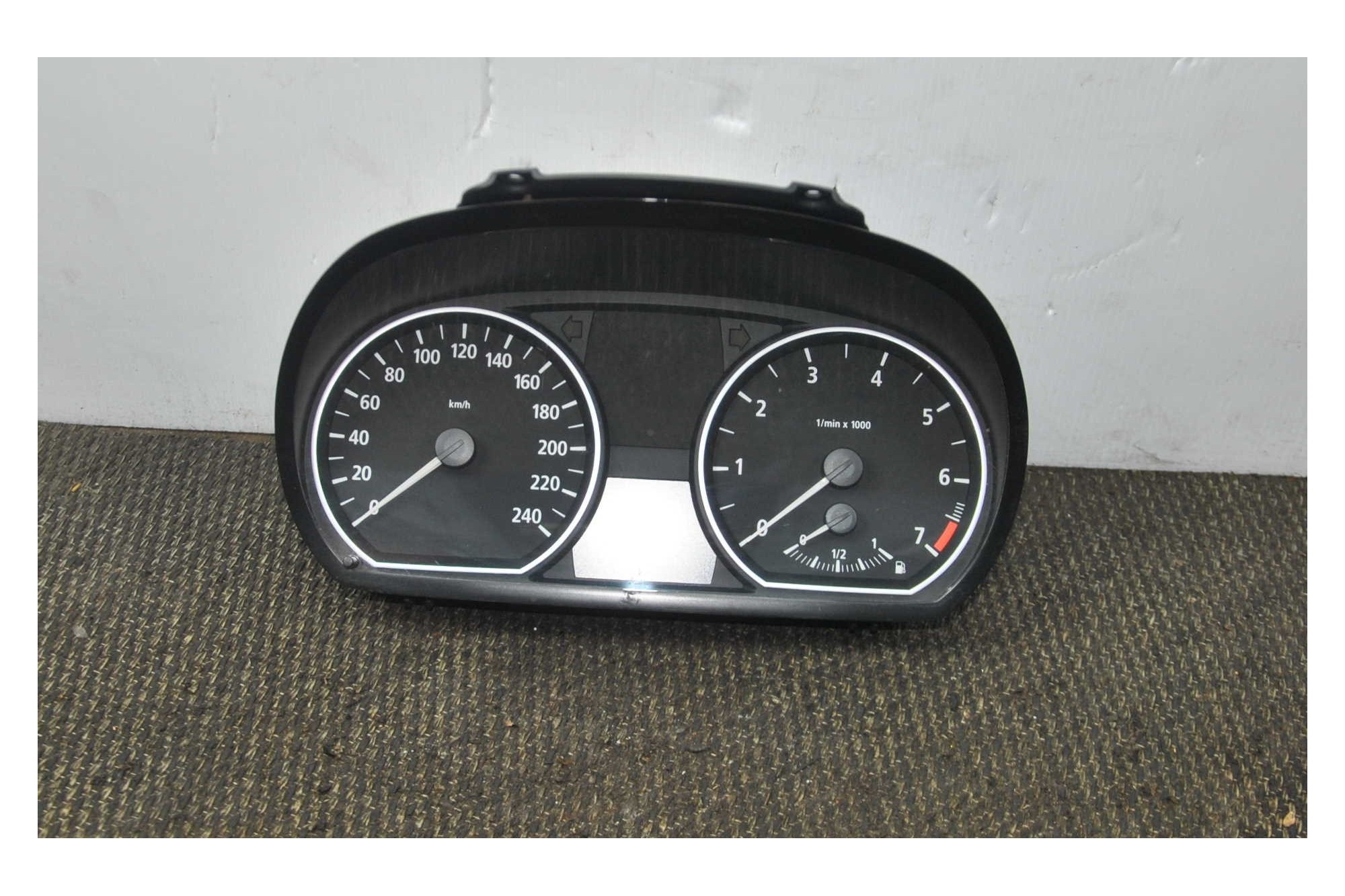 Strumentazione Contachilometri BMW serie 1 E87 Dal 2001 al 2010 cod 1024932-30  2411111161043