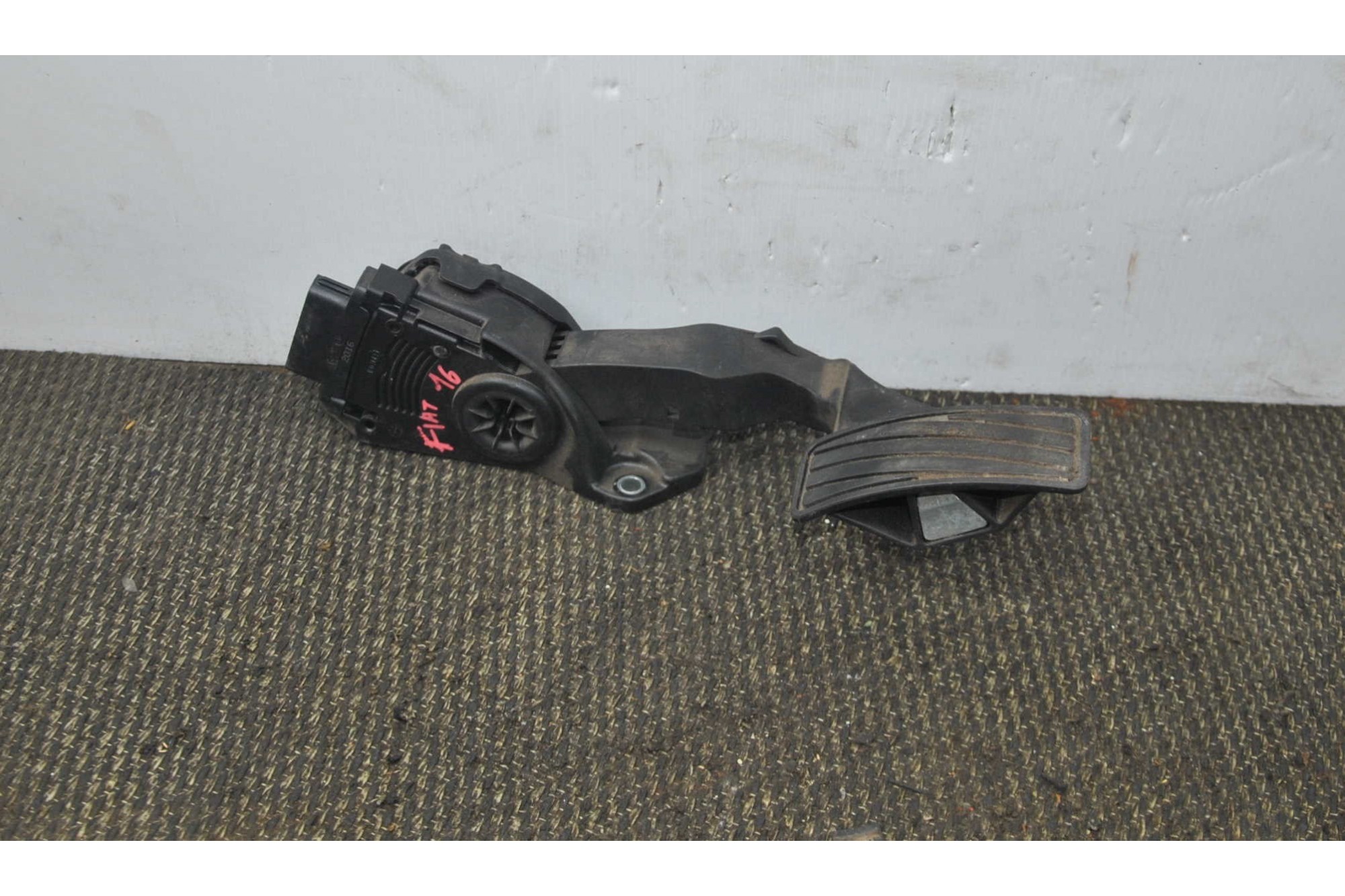 Pedale Acceleratore Fiat Sedici dal 2005 al 2014 cod 49400-79J90  2411111161210