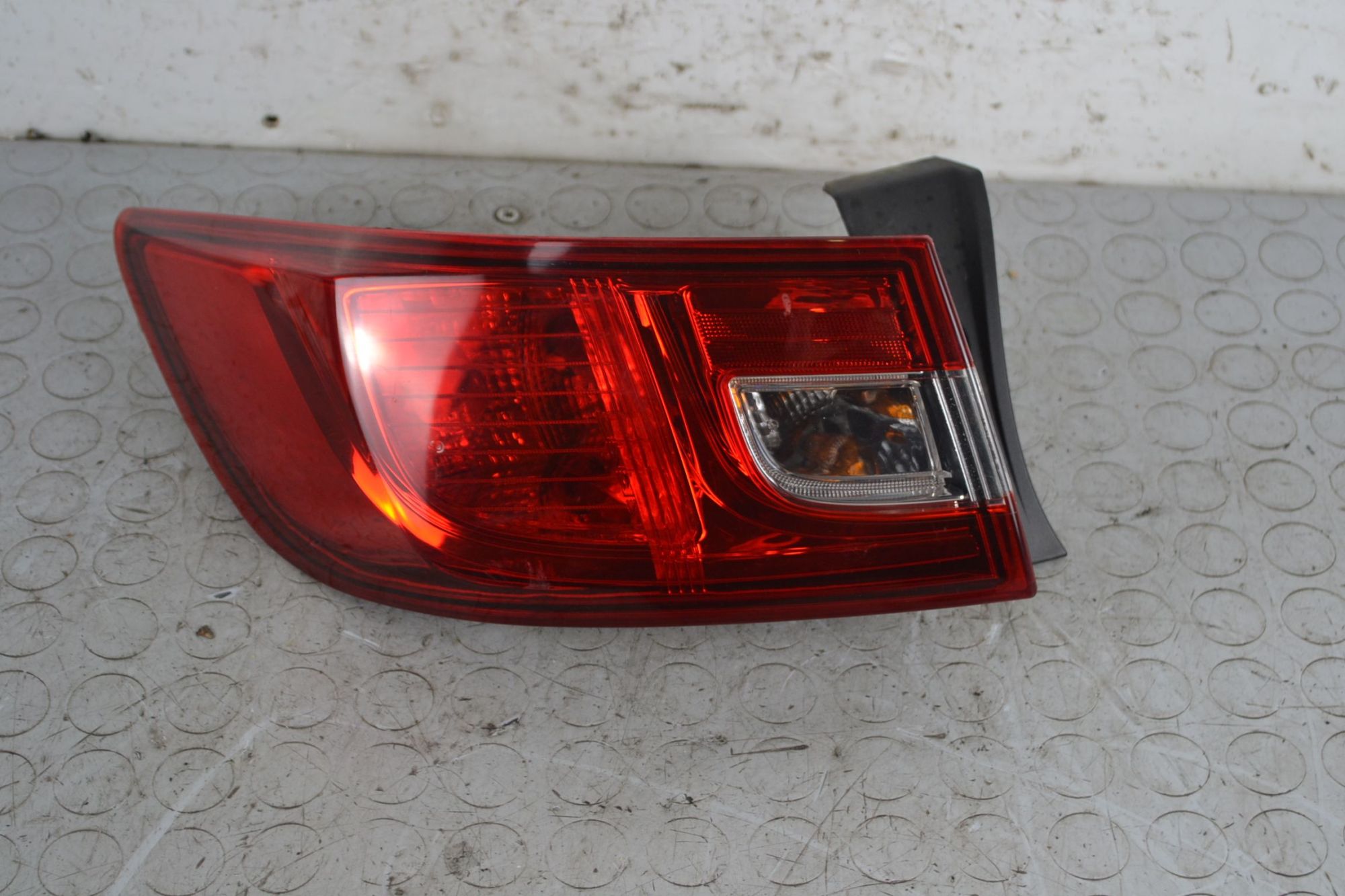 Fanale Stop Posteriore Esterno SX Renault Clio IV Dal 2012 al 2021 Cod oe 265554091R  1711699964380