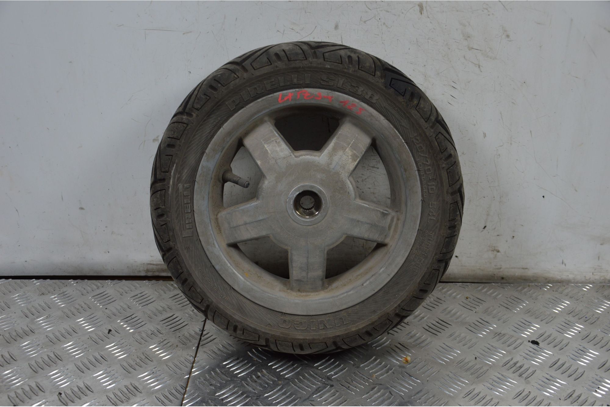 Cerchio Posteriore Piaggio Vespa LX 150 Dal 2005 al 2011  1711708413427