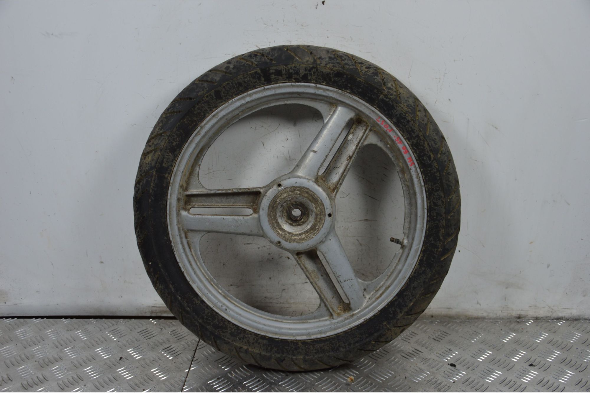 Cerchio Posteriore Honda Sh 50 SE Dal 1989 al 1993  1711727878306