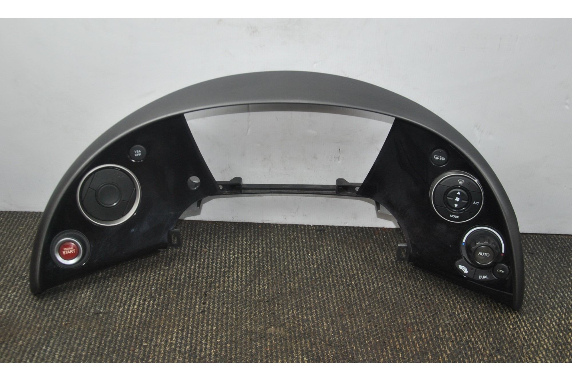 Plancia Cruscotto Porta Strumentazione + comandi Honda Civic dal 2006 al 2011  2411111161685