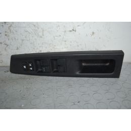 Pulsantiera alzacristalli anteriore SX Toyota Yaris Dal 2011 al 2019 Cod 74232-0D340  1712222958944