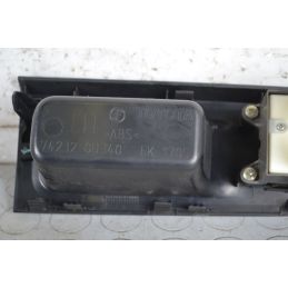 Pulsantiera alzacristalli anteriore SX Toyota Yaris Dal 2011 al 2019 Cod 74232-0D340  1712222958944