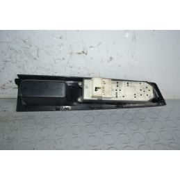 Pulsantiera alzacristalli anteriore SX Toyota Yaris Dal 2011 al 2019 Cod 74232-0D340  1712222958944