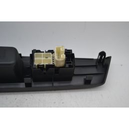 Pulsantiera alzacristalli anteriore DX Toyota Yaris  Dal 2011 al 2019 Cod 74231-0D330  1712646700815