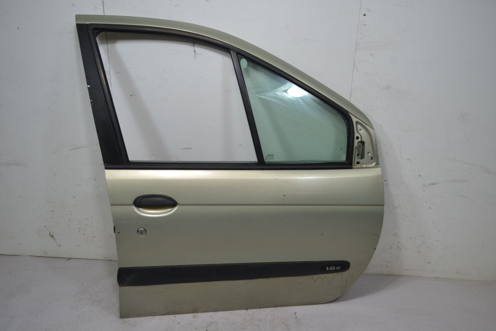 Portiera sportello anteriore DX Renault Scenic I Dal 1996 al 1999 COD OE 7751474575  1712928307701