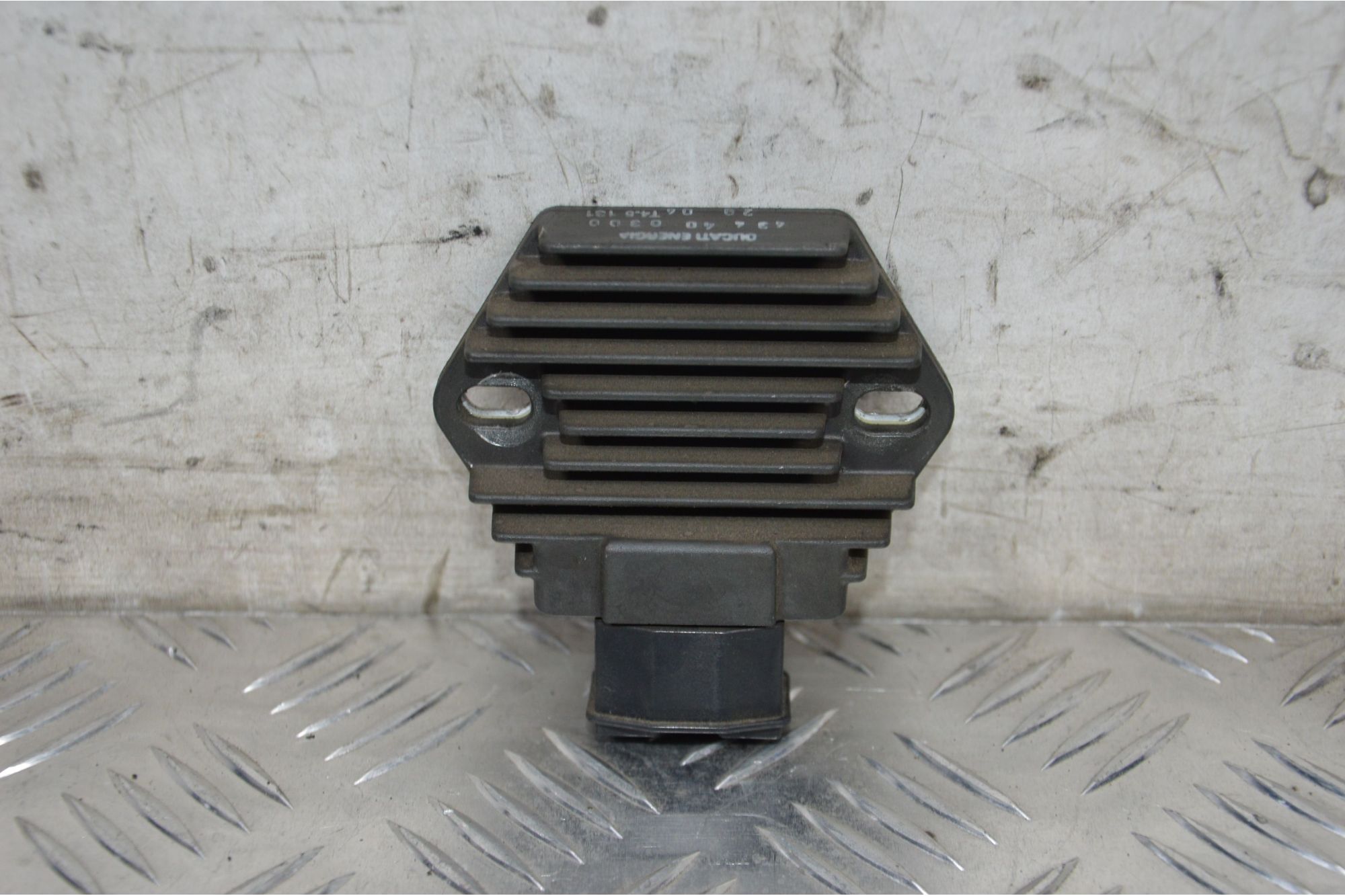 Regolatore Di Tensione Honda SH 125 / 150 dal 2001 al 2004 COD 434400300  1713167223647