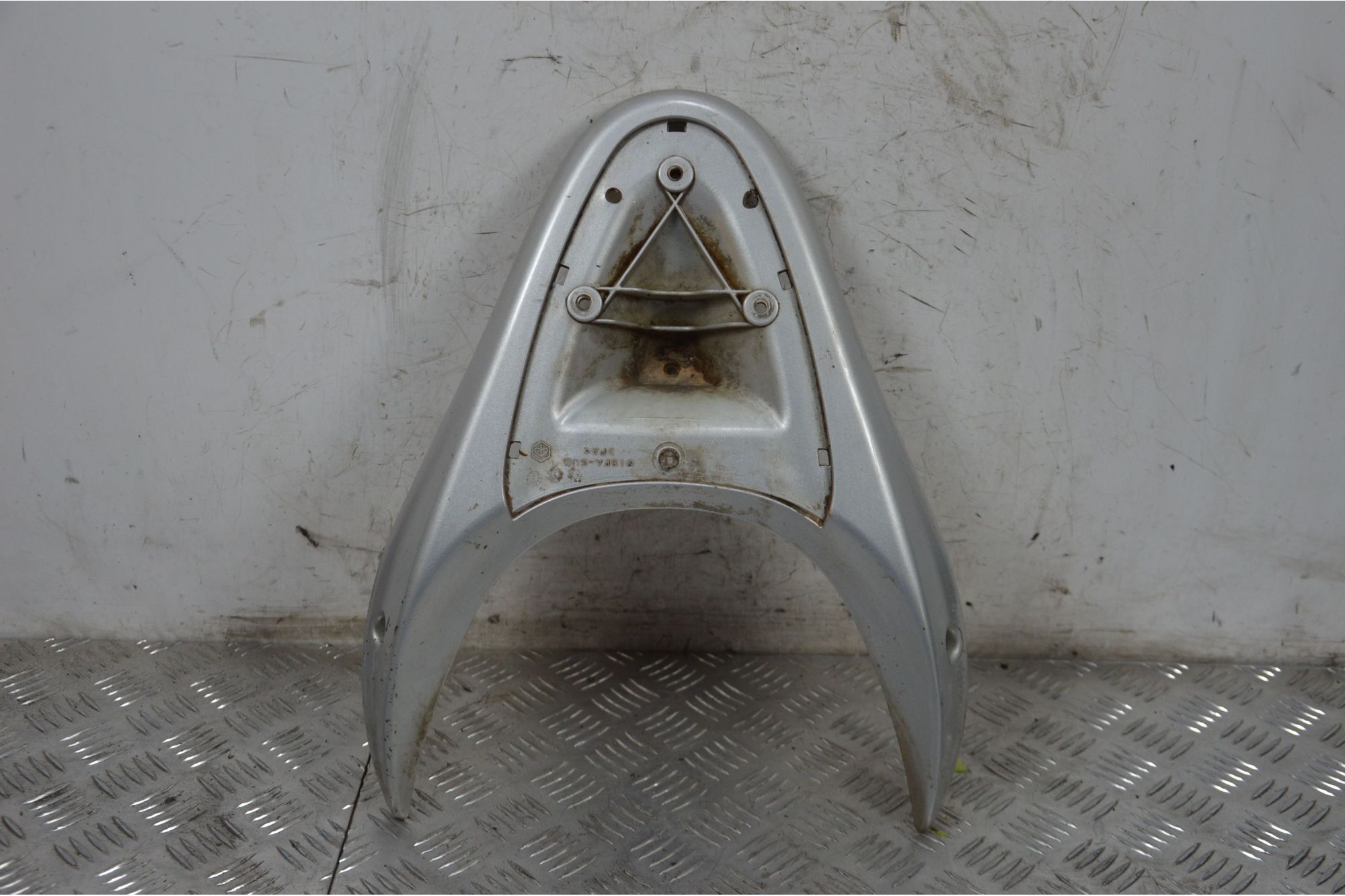 Maniglione portapacchi posteriore Piaggio Liberty 125 4T RST dal 2003 al 2013  1713191395143
