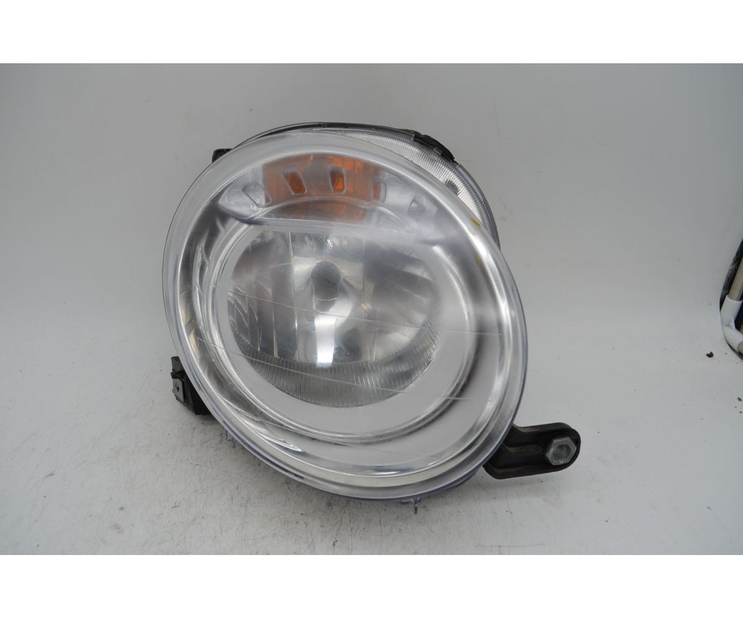 Faro fanale anteriore DX Fiat 500 Dal 2007 al 2015 Cod 20-8493B 1713427333611 Faro fanale anteriore DX Fiat 500 Dal 2007 al 2015 Cod 20-8493B 1713427333611