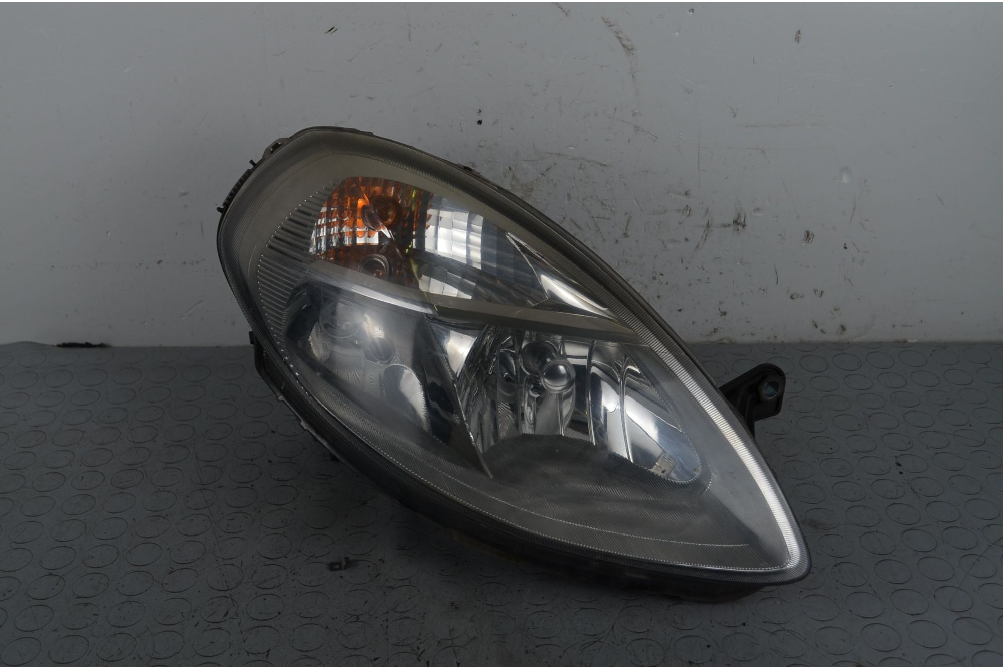 Faro fanale anteriore DX Lancia Ypsilon Dal 2003 al 2011 Cod OE 51774224  1713432509285