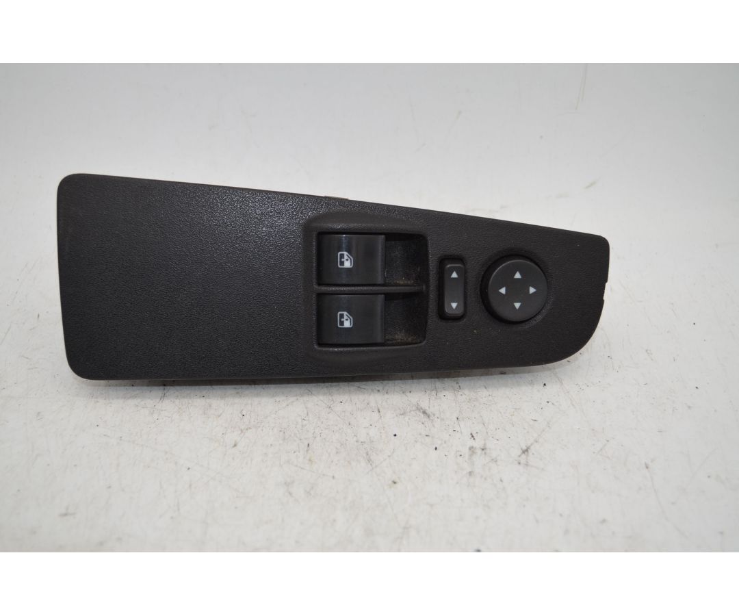 Pulsantiera alzacristalli anteriore SX Fiat Grande Punto Dal 2005 al 2018 Cod 735423371 1713770503679 Pulsantiera alzacristalli anteriore SX Fiat Grande Punto Dal 2005 al 2018 Cod 735423371 1713770503679