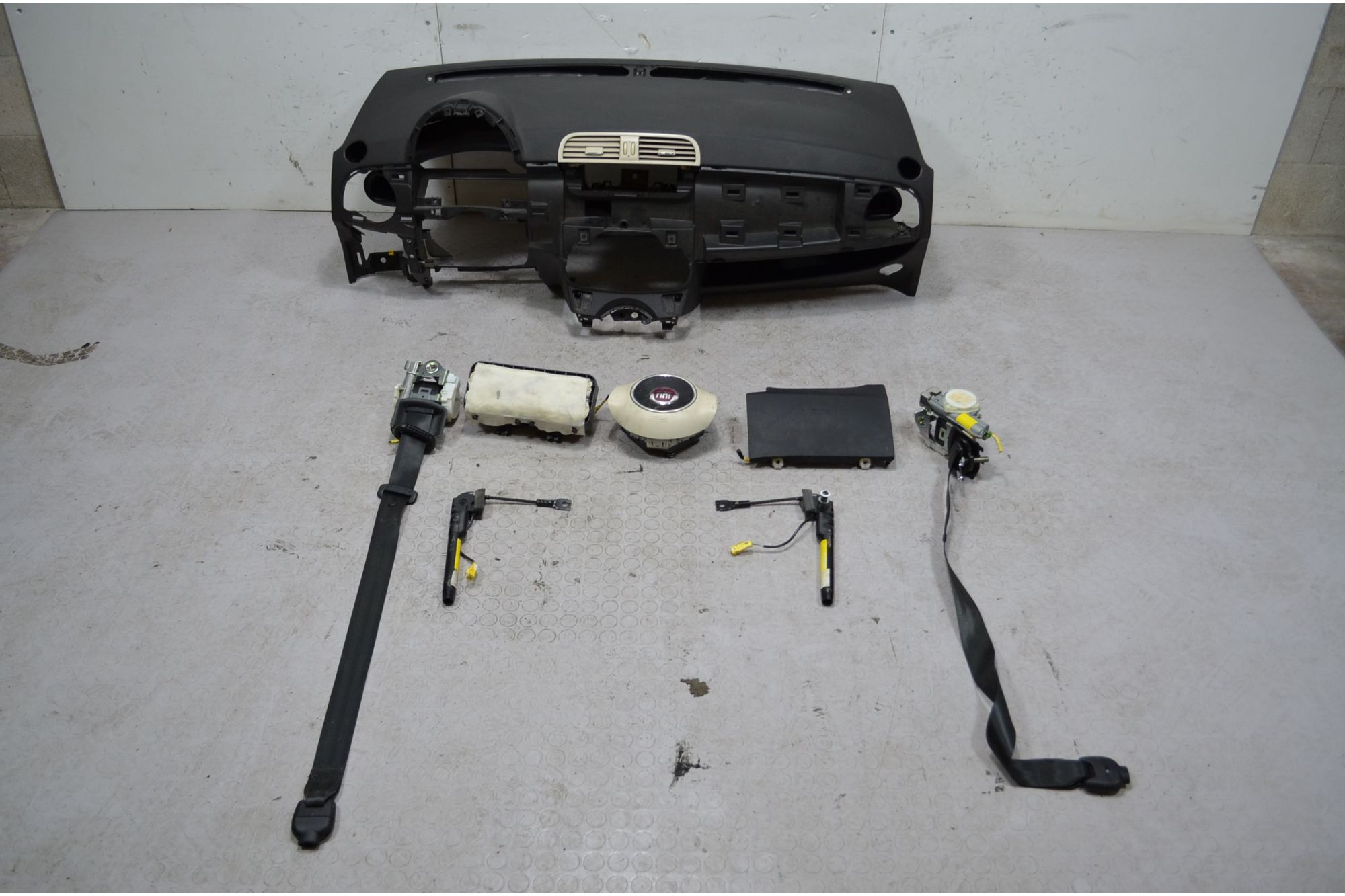 Kit airbag senza centralina Fiat 500 Dal 2007 al 2015 Cod OE 735452882  1713775481514