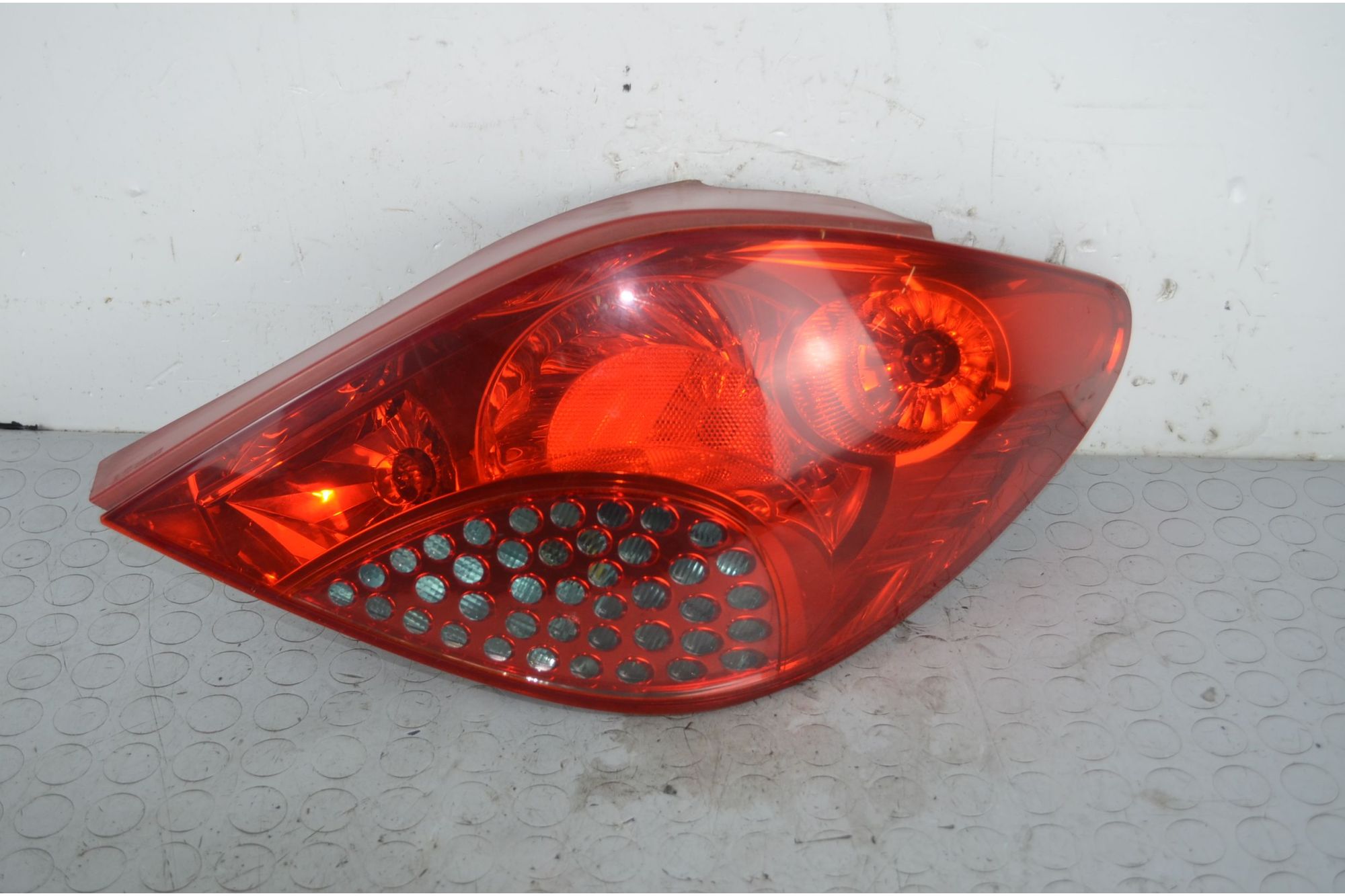 Fanale stop posteriore DX Peugeot 207 Dal 2006 al 2009 Cod 9649986580-02  1713790829193